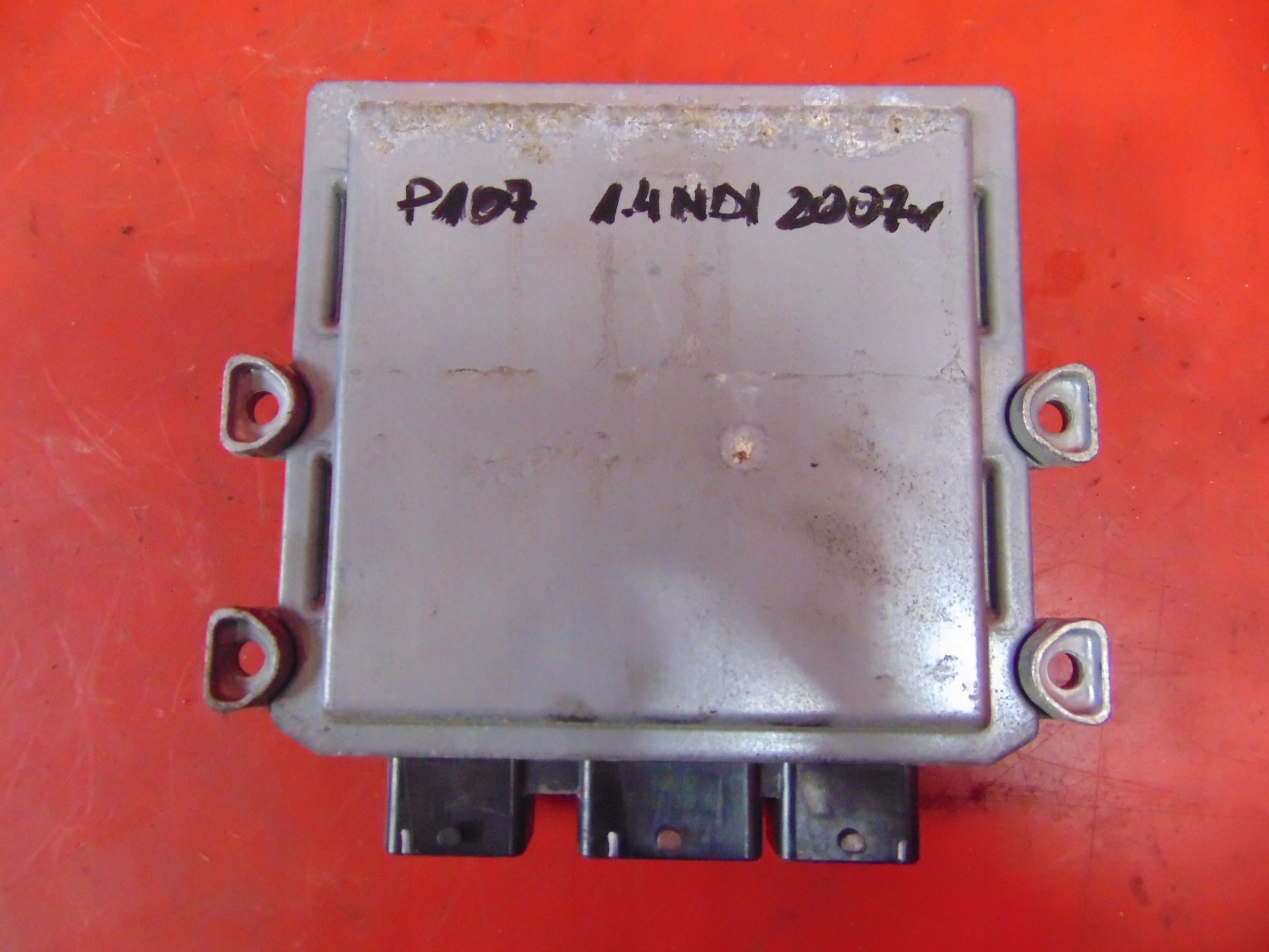 PEUGEOT 107 C1 AYGO 1.4 HDI control unit computer