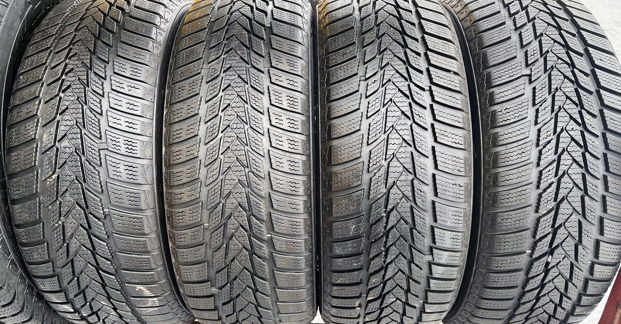 4x 205/55R16 AEOLUS SNOWACE AWO3 94H XL ZIMA