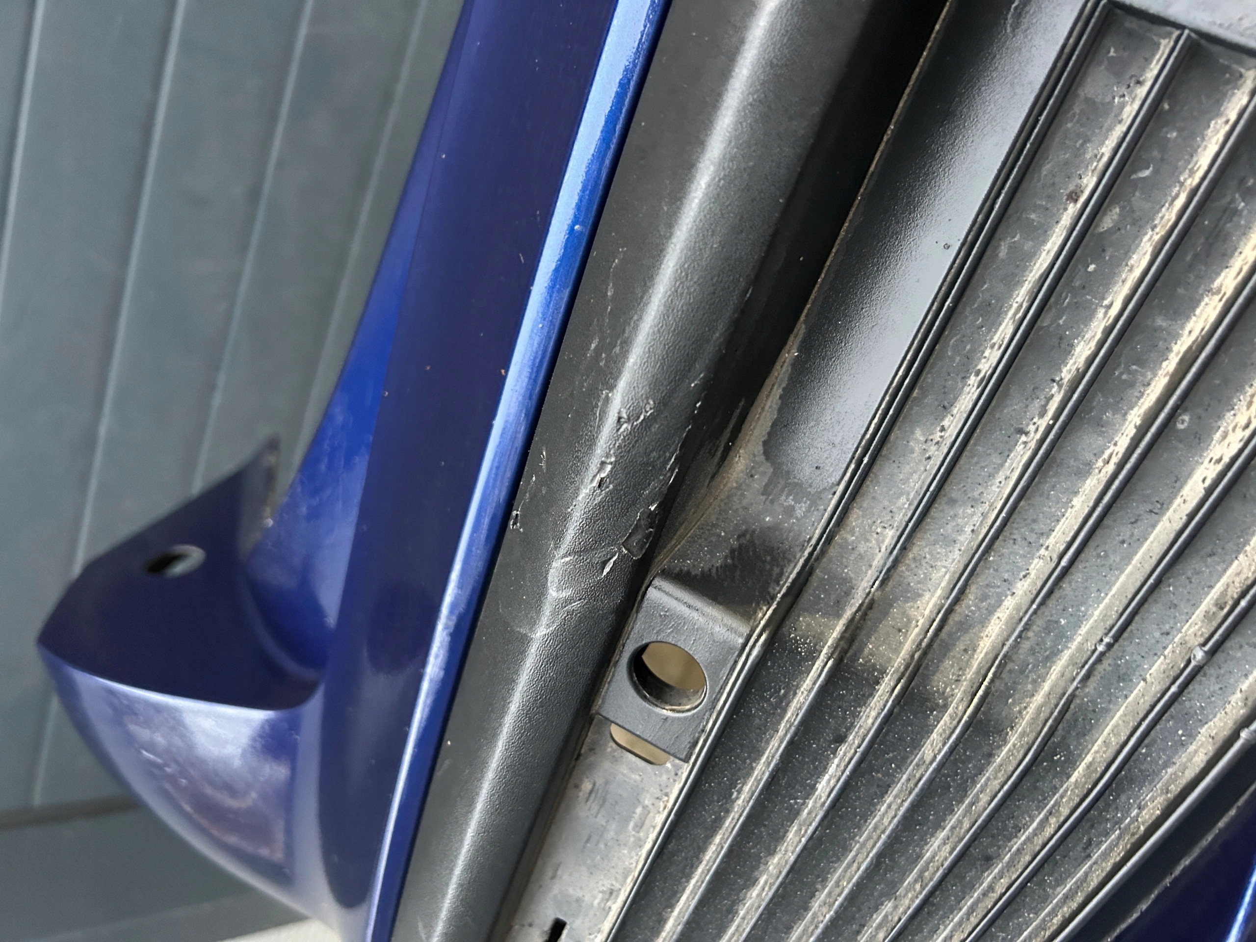 PORSCHE TAYCAN TURBO STOSSSTANGE HECK 9J1807421