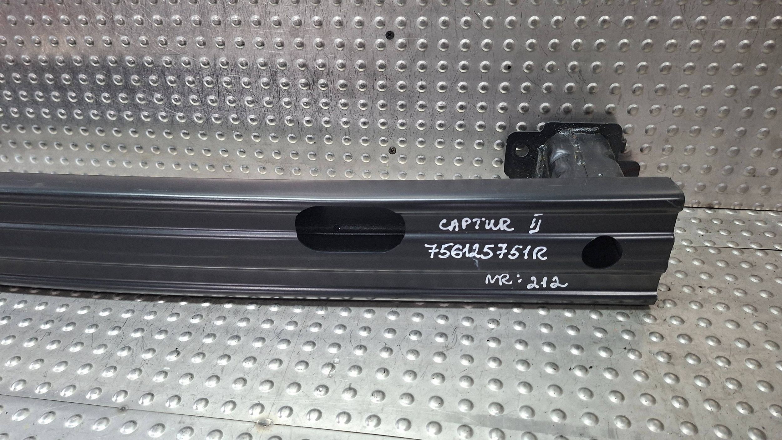 bumper support rear part 756125751R RENAULT CAPTUR II 2019