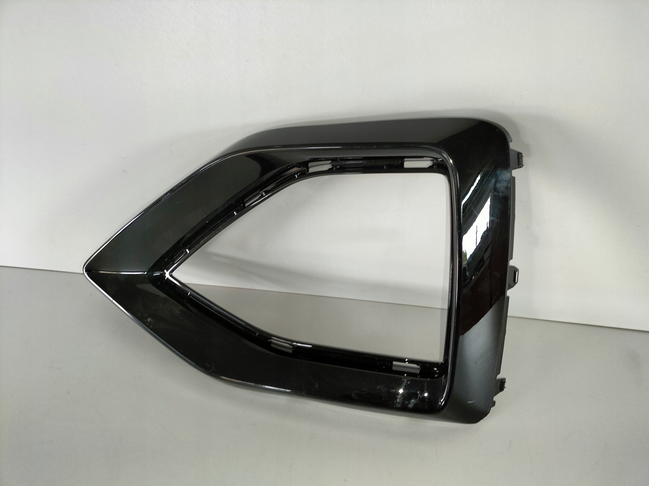grille grid of a bumper left AUDI Q2 LIFT 21