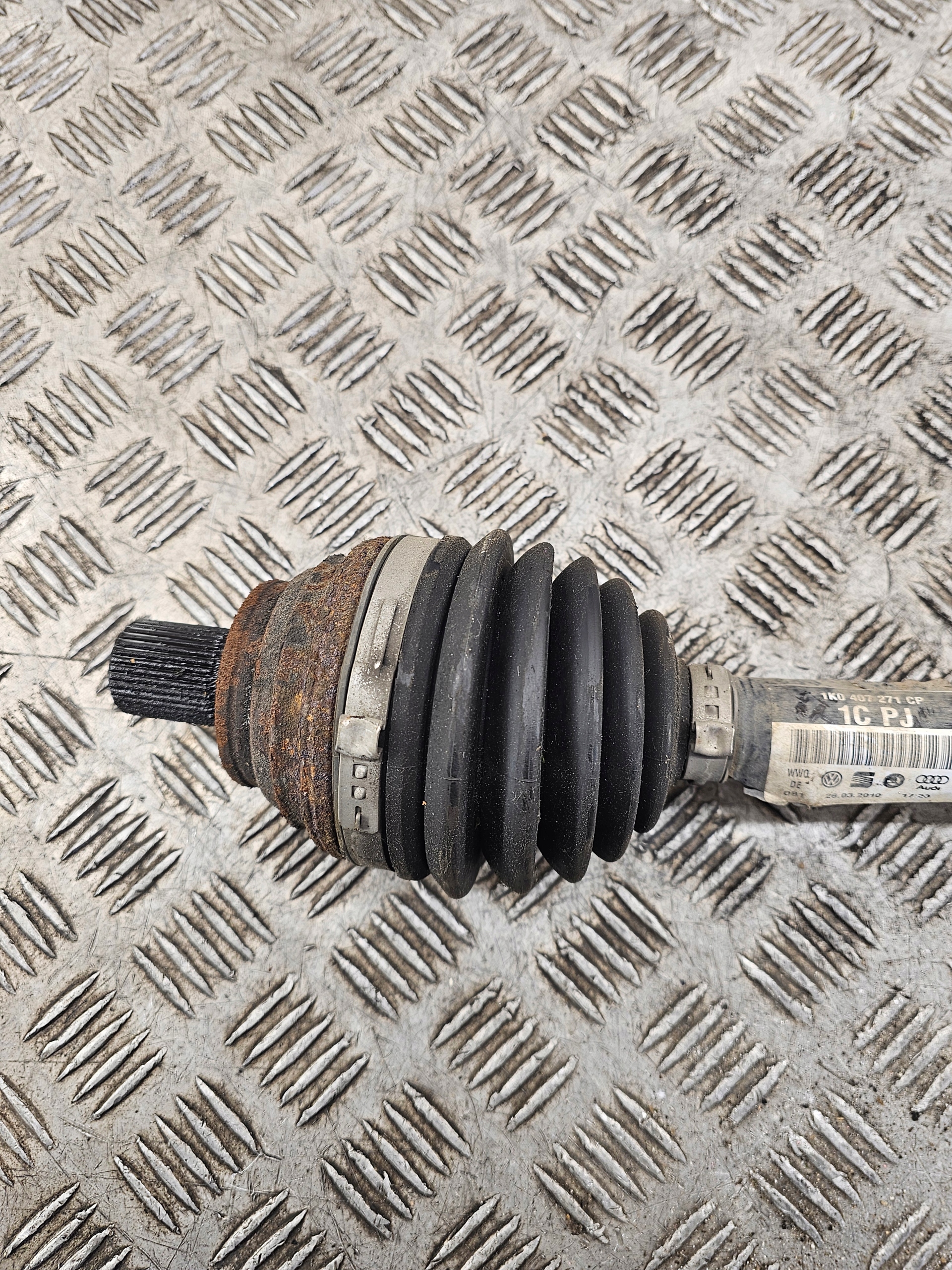 semi-axis left GOLF VI AUDI A3 8P 1.6 TDI 1K0407271CP nr M194