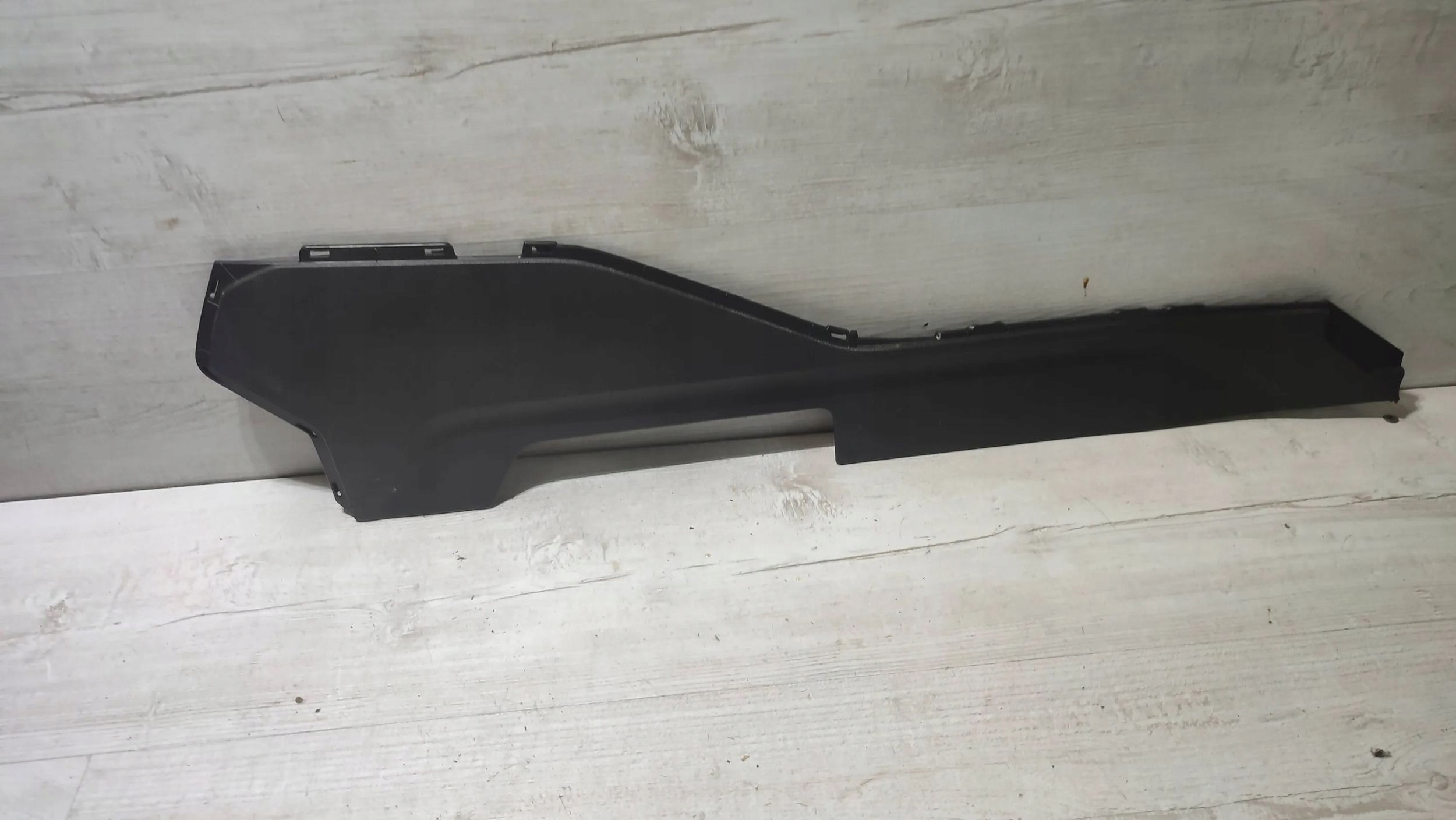 Dacia Duster II 17r 1.2 right side cover Tunel central
