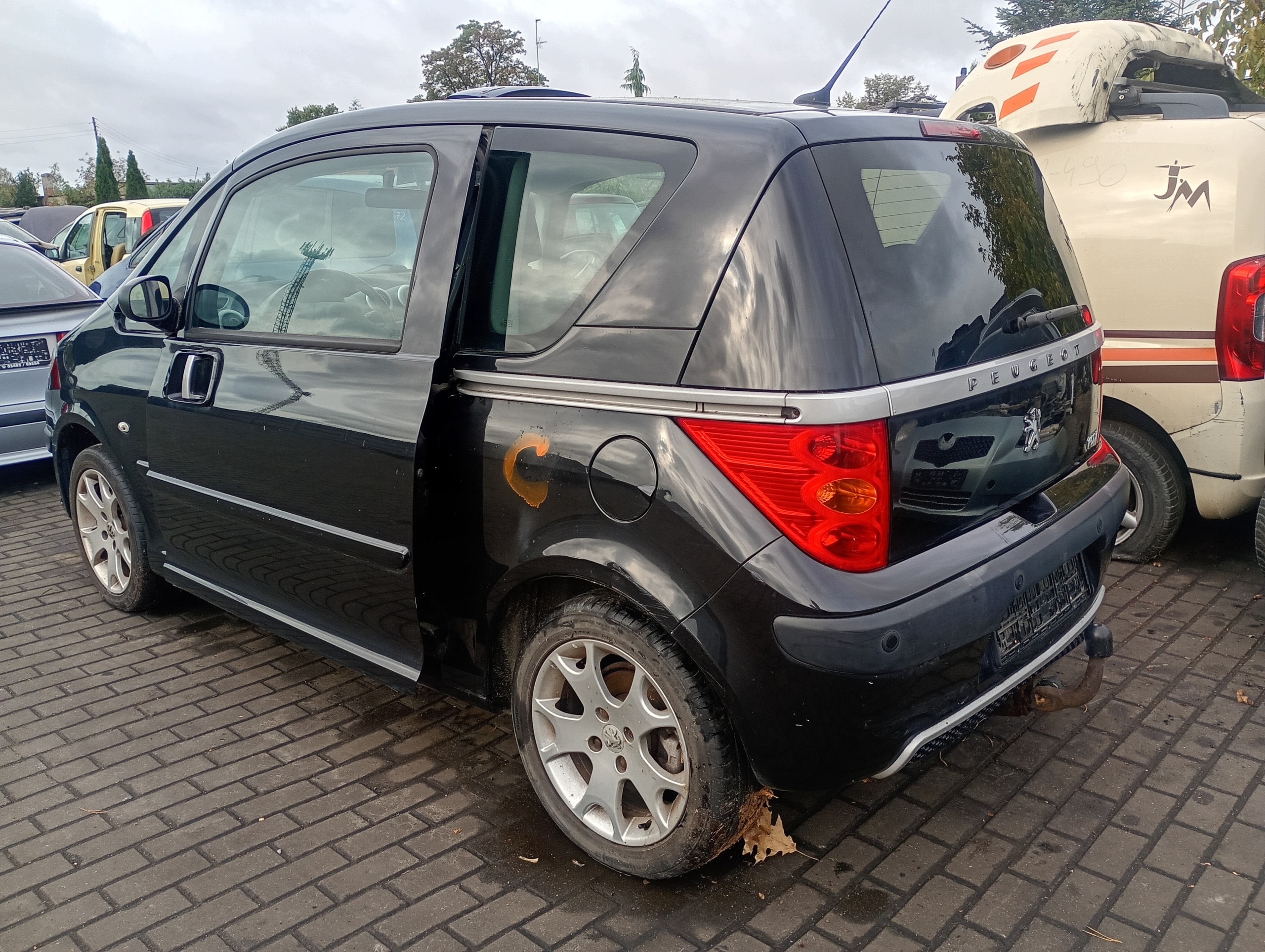 door left front front Peugeot 1007 06-13 code lakieru EXLD
