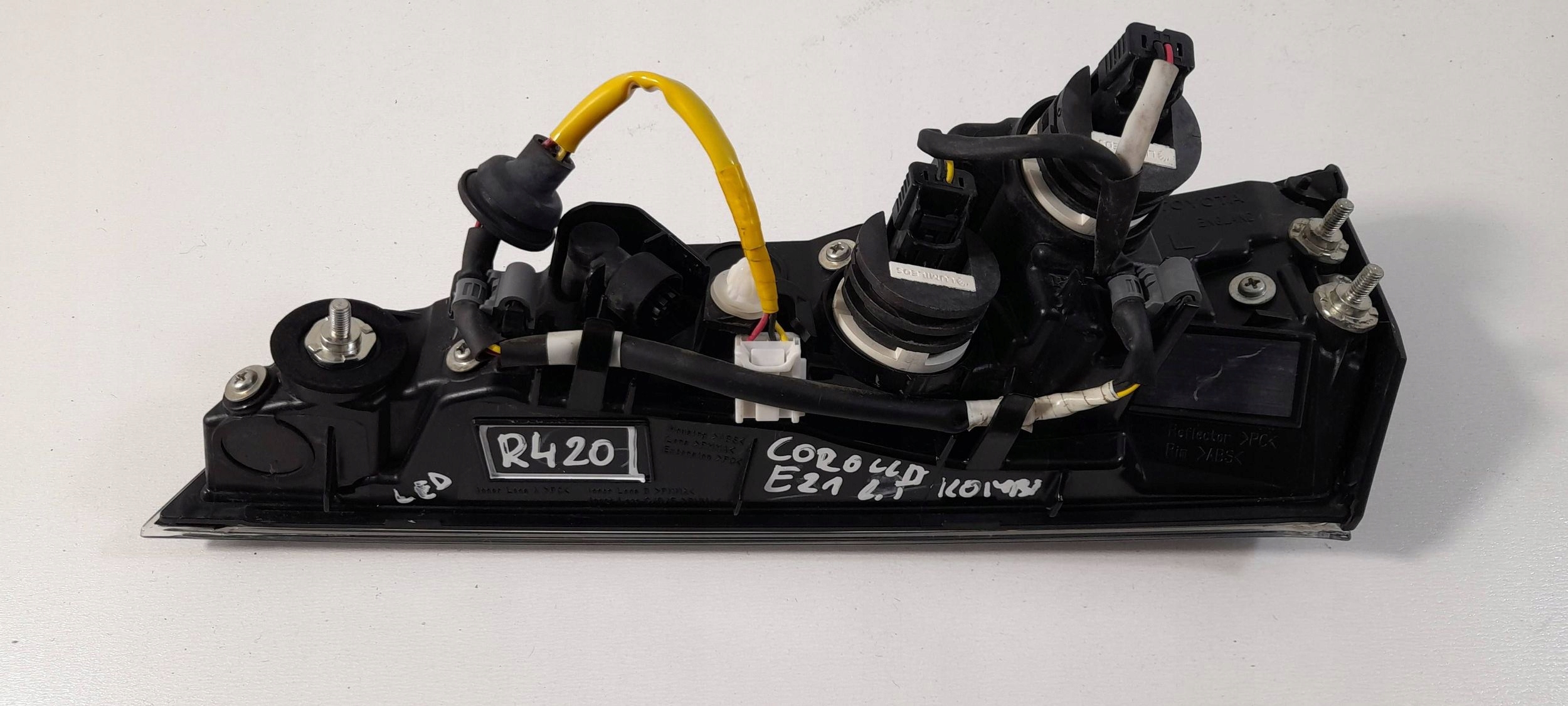 Toyota Corolla E21 Kombi 2019-22 light rear left KOITO02431 (R420)