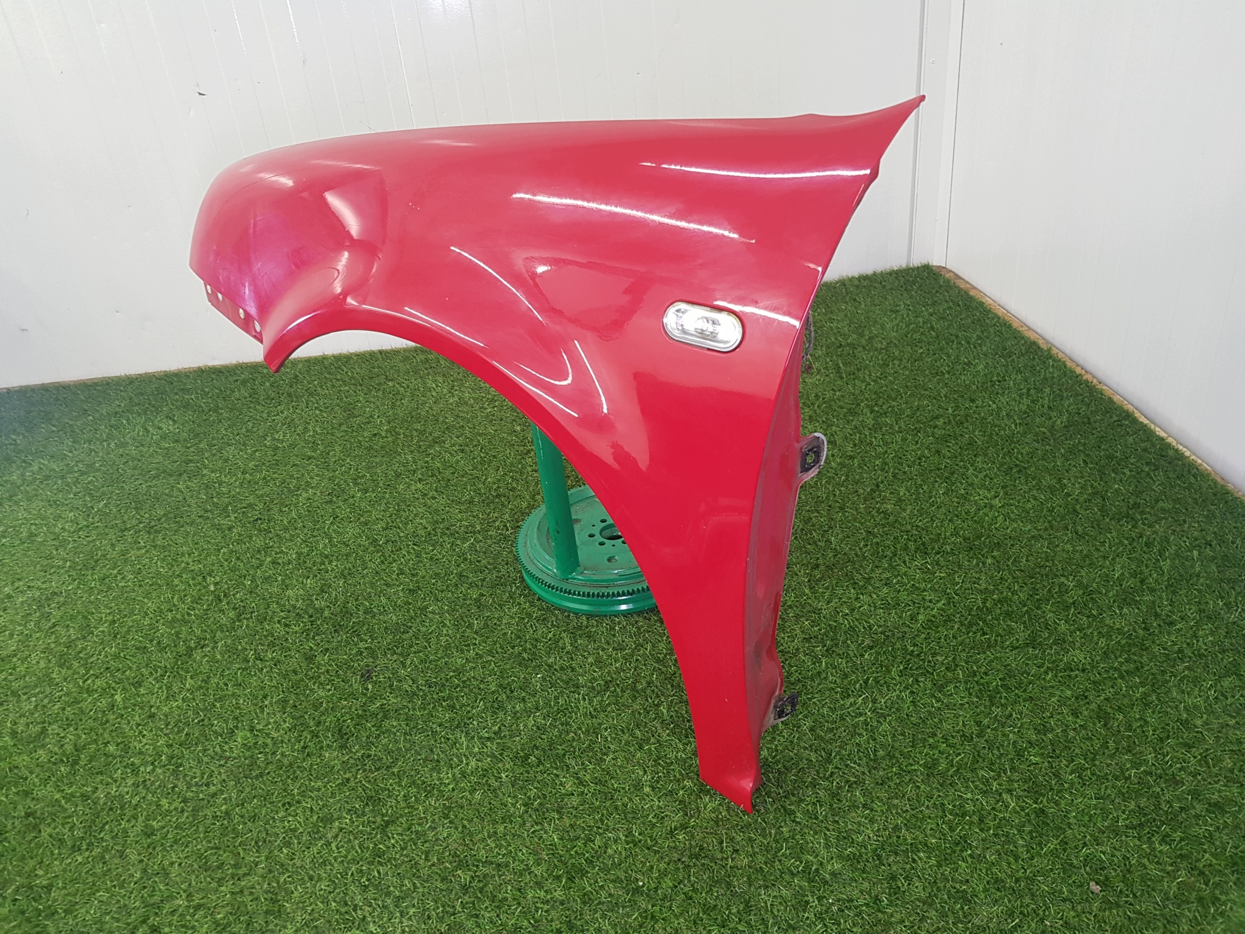 fender left front VOLKSWAGEN GOLF 4