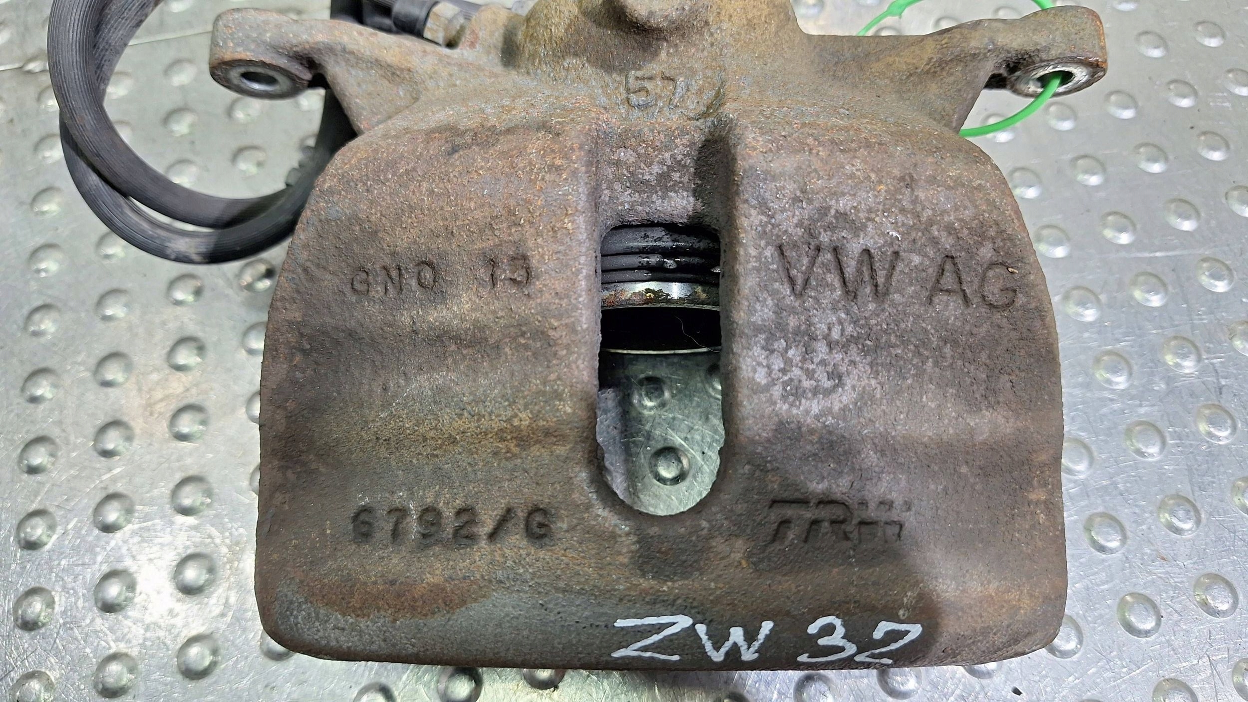 caliper brake right front 6792/G AUDI A3 8V GOLF VII OCTAVIA III 1.4 TSI