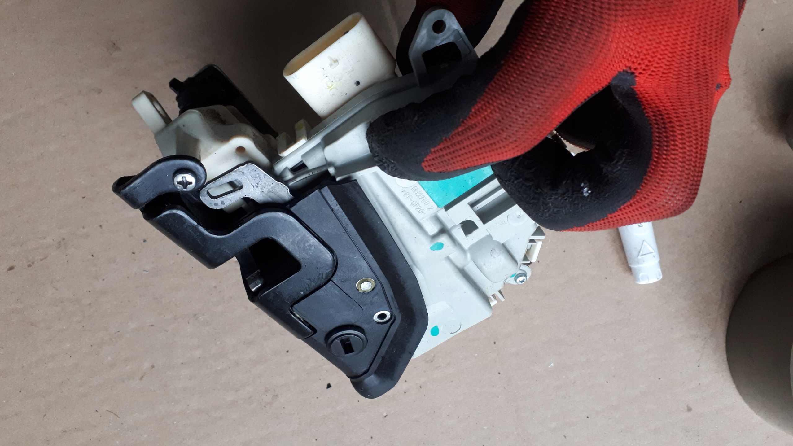 S4 B8 A4 lock door right rear part rear 5 PIN A5 Q5