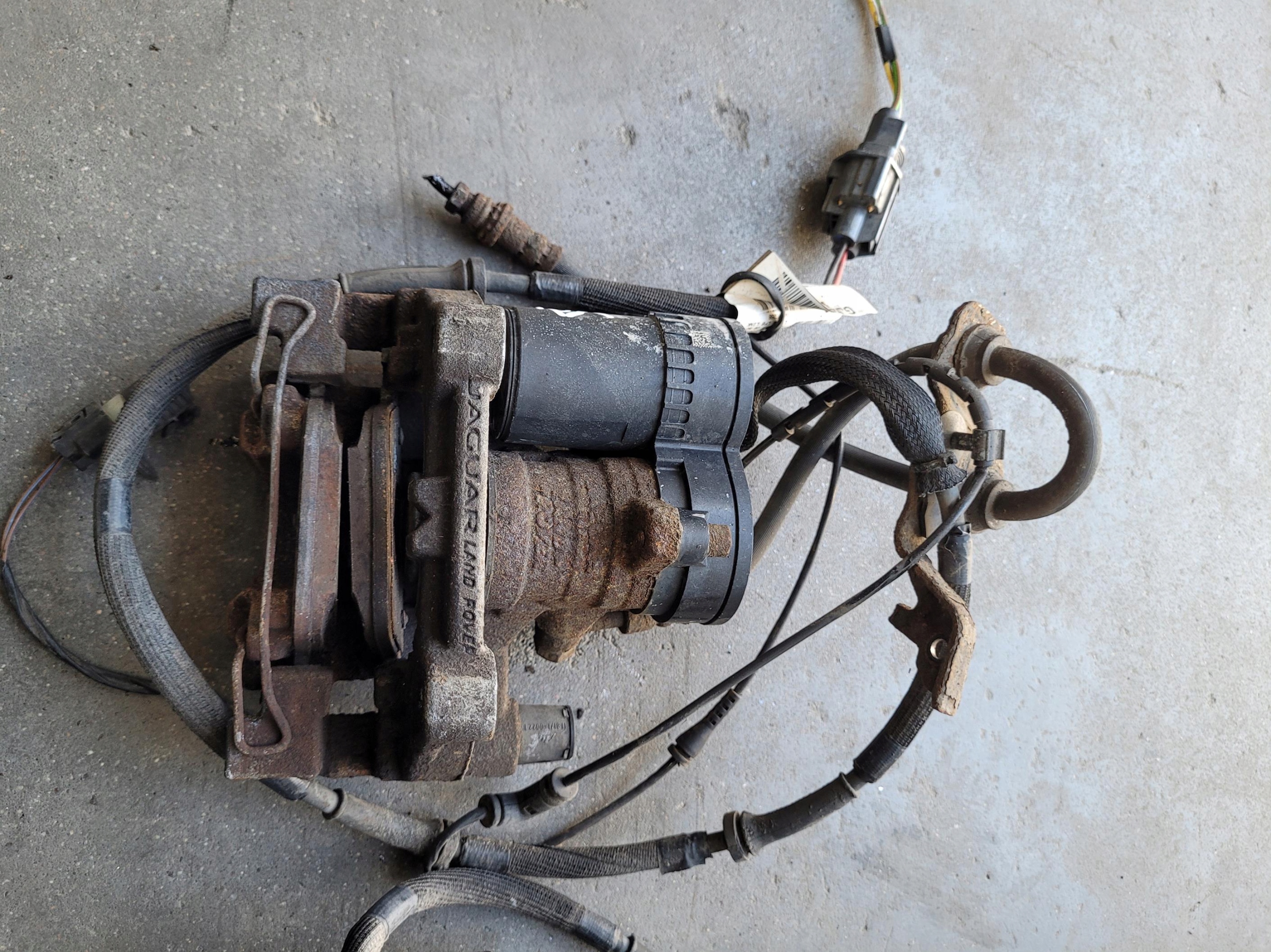 caliper rear part rear right LAND RANGE ROVER EVOQUE L538 LIFT 2.0 D