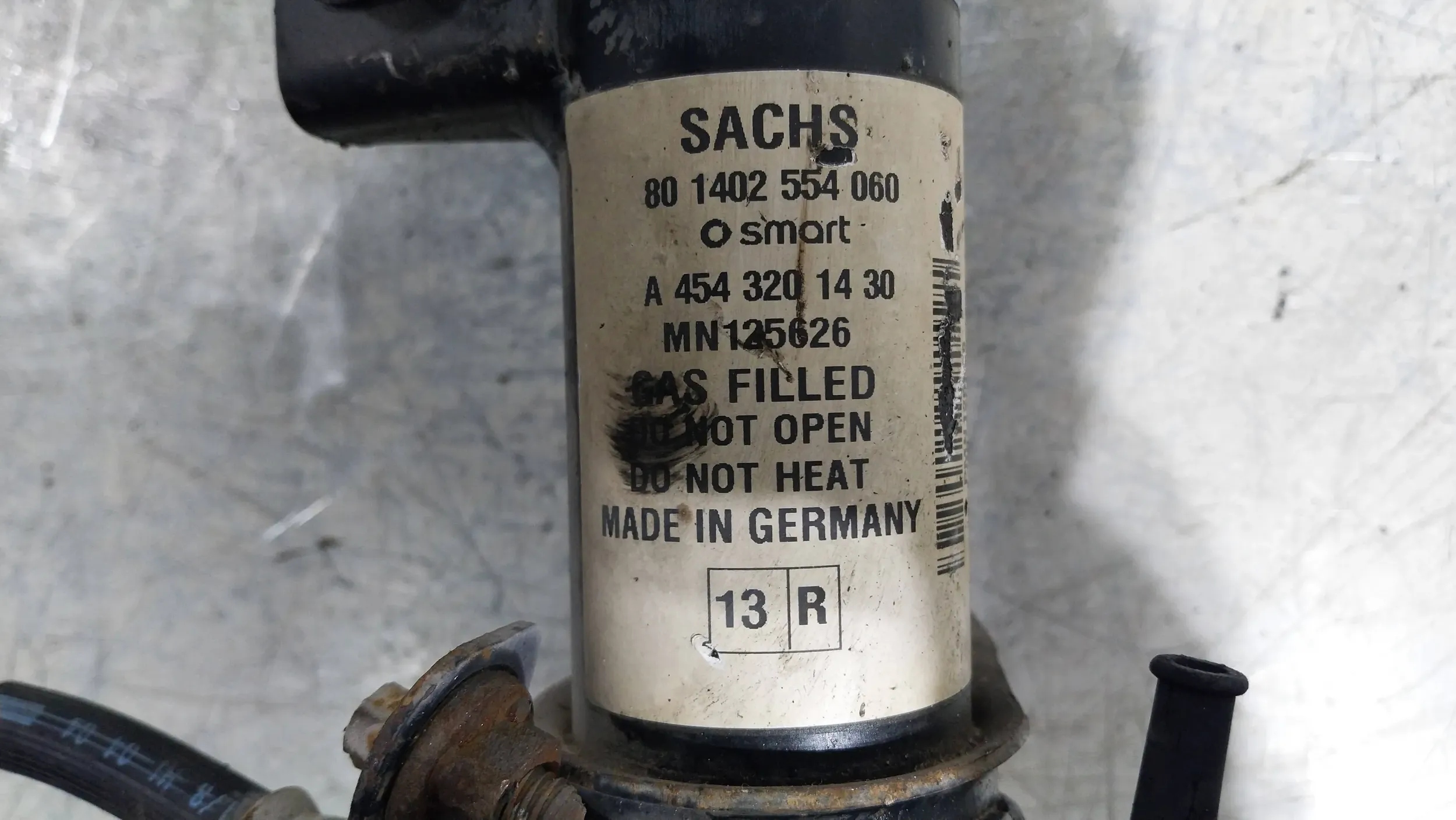 shock absorber McPherson front right Smart ForFour 454