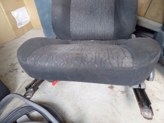 COLT V 96-04 кресло передний левый водители подушки безопасности подушка