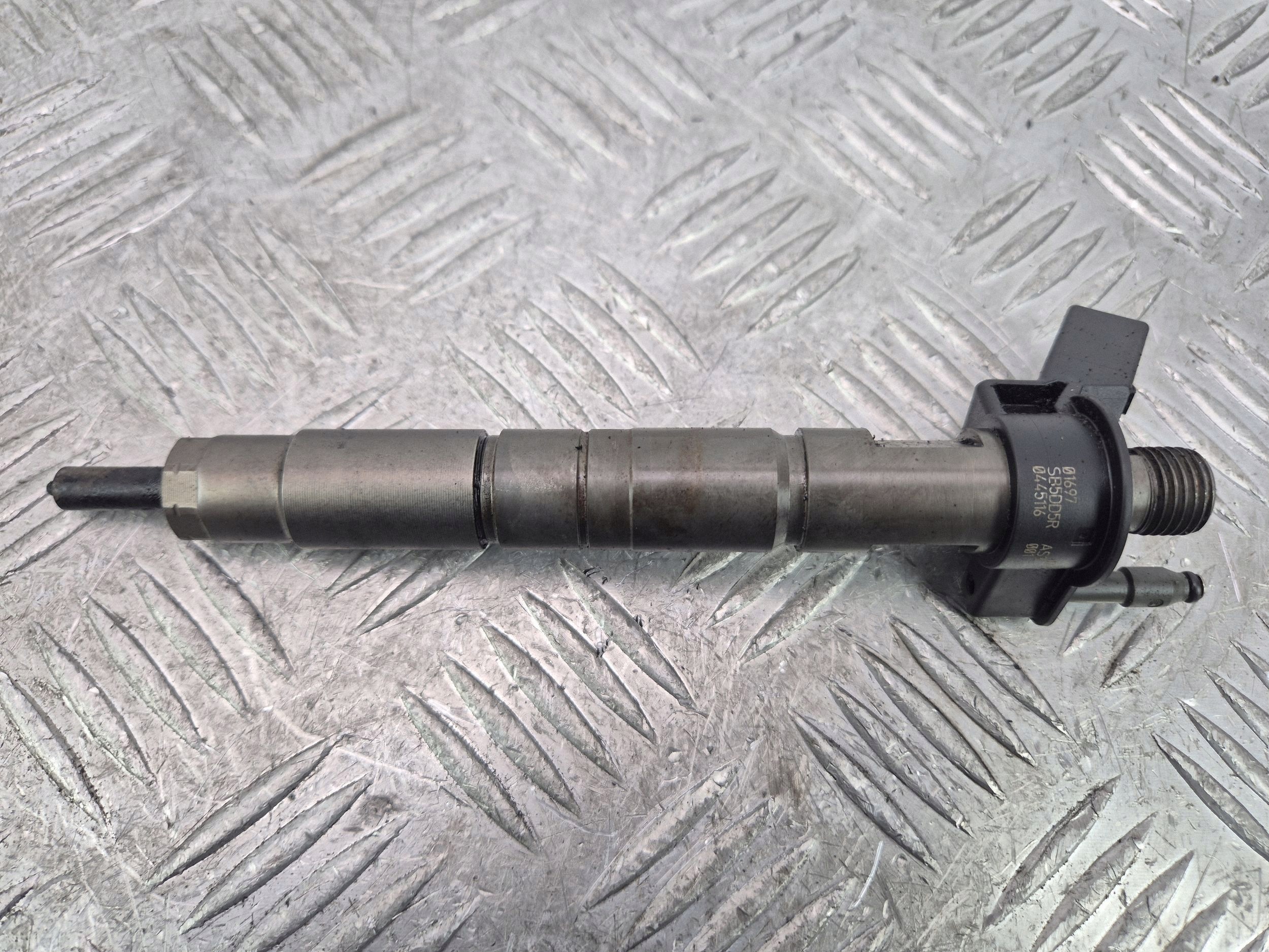 BMW 5 E60 E61 520d 2.0 injecteur 7797877 N47D20A
