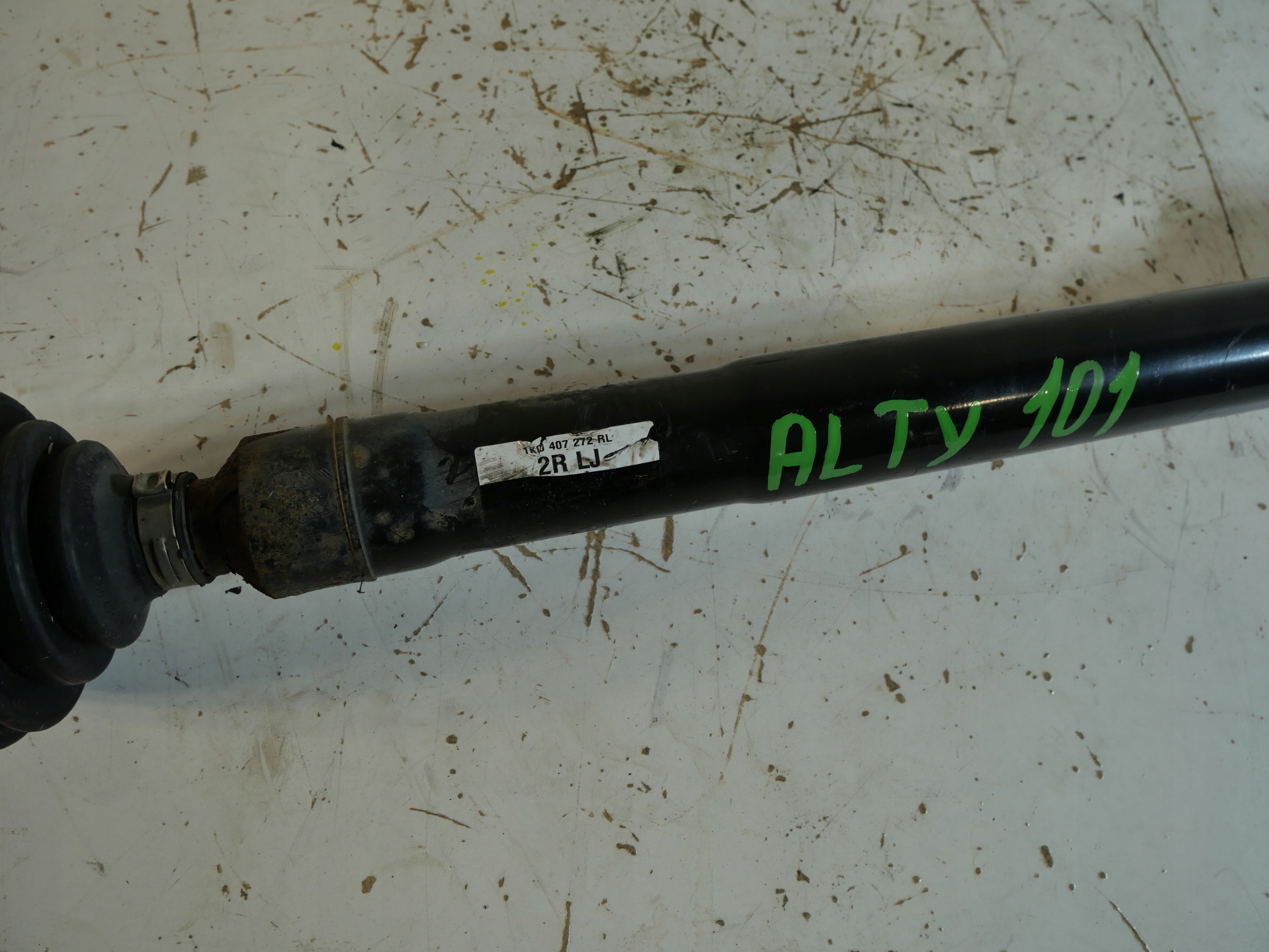 semi-axis right front AUDI SEAT SKODA 1K0407272RL