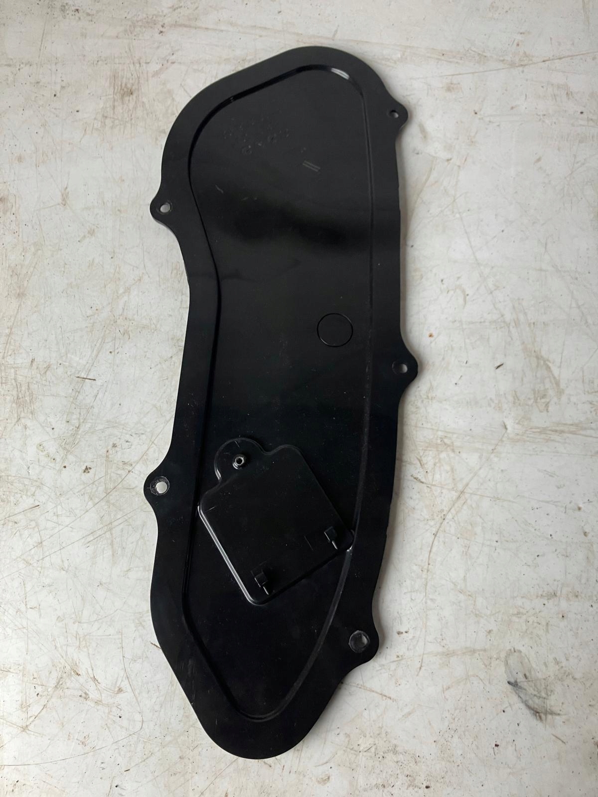 spoiler cover door right rear part TESLA MODEL S 1067943-00