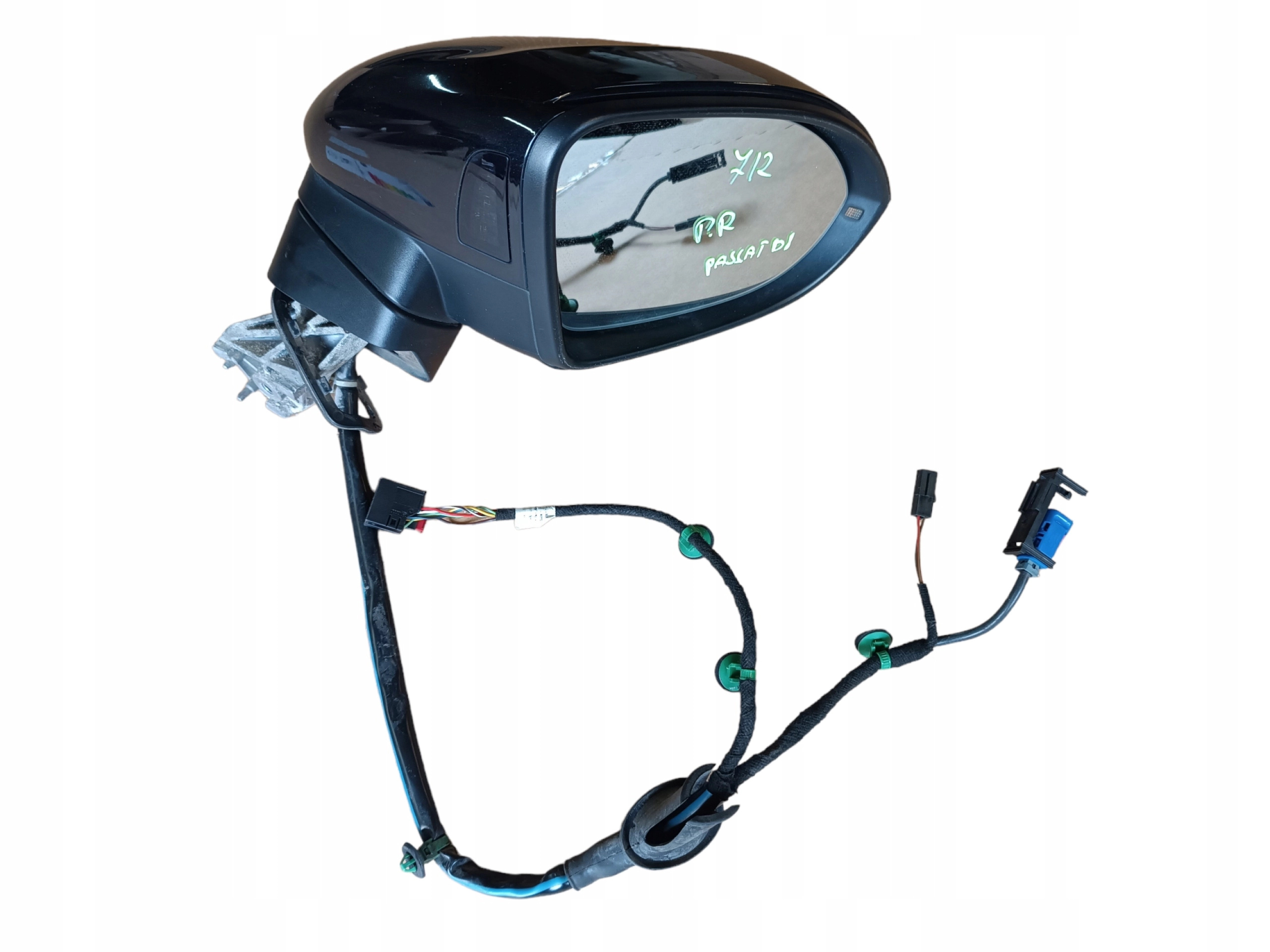 right mirror exterior 7+2 VW PASSAT B8 EUROPA