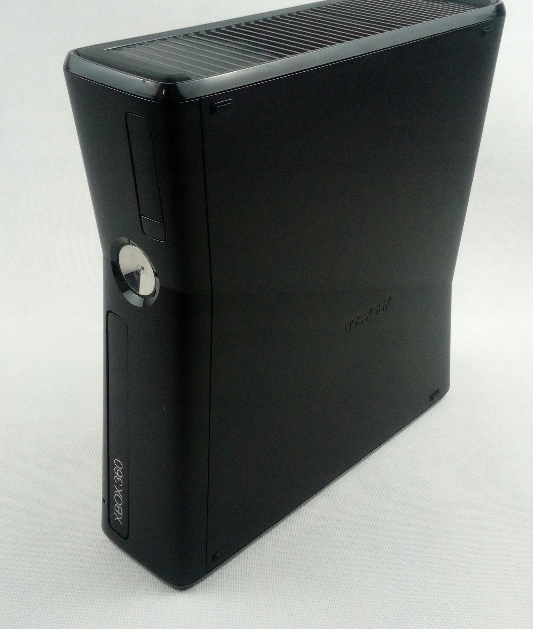 KONSOLA XBOX 360 SLIM S PADY KINECT GRY PRO GAMER Głębokość produktu 17 cm