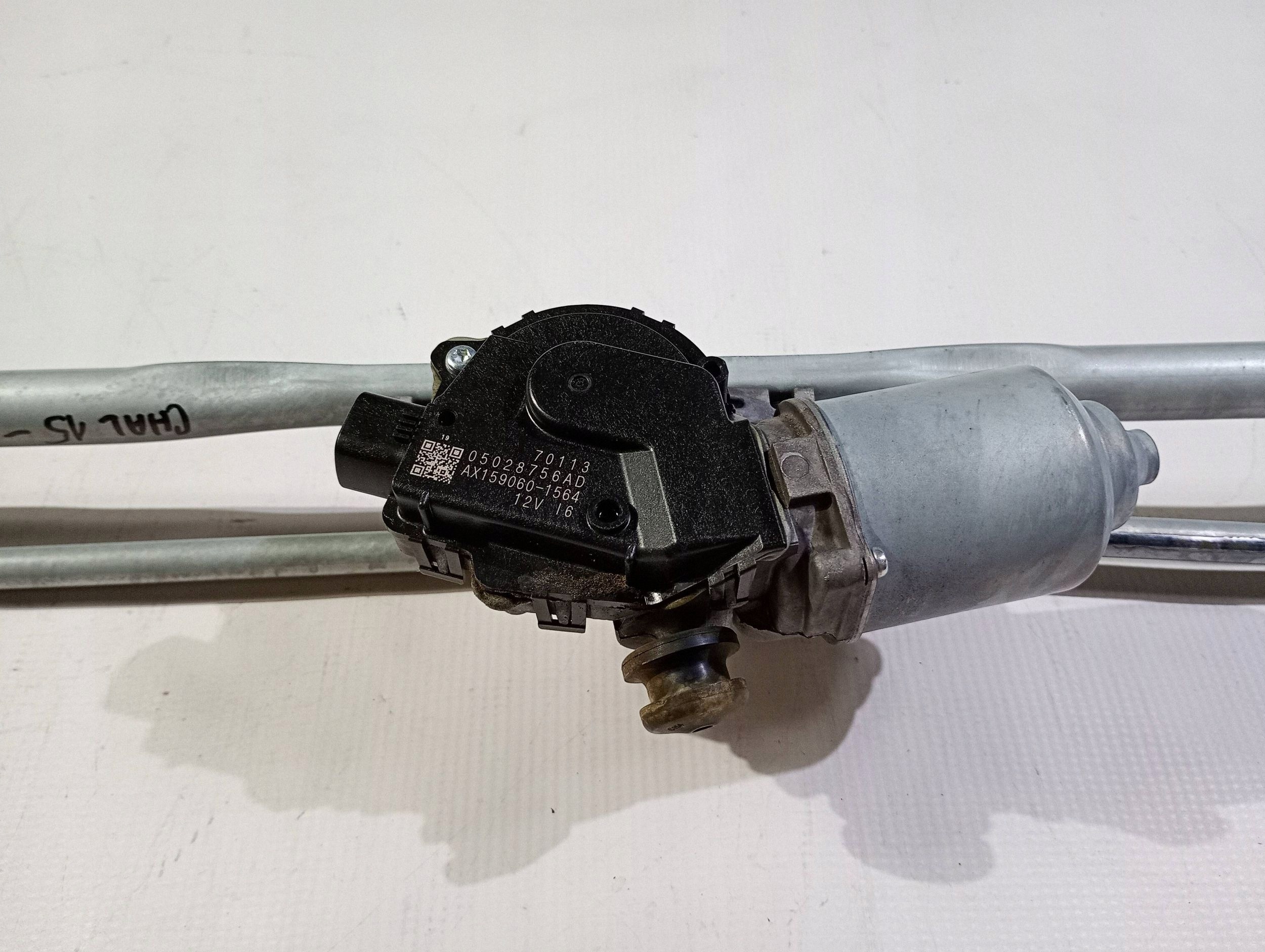 wiper mechanism mini motor front complete Dodge Challenger 2015