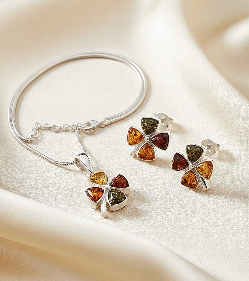 Stříbrný Komplet Šperků Přívěsek A Náušnice Jetel Jantar