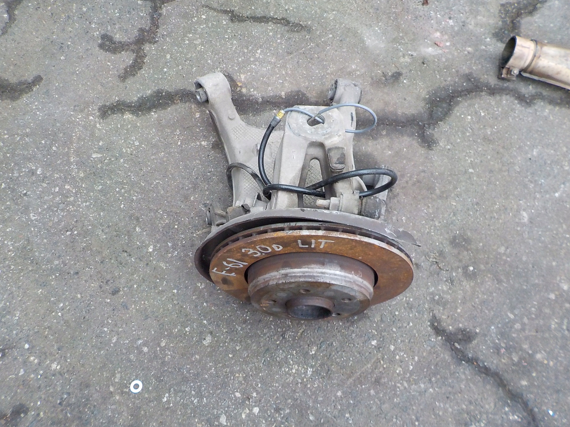 swing arm left rear part bmw e61 3,0 D 2005r