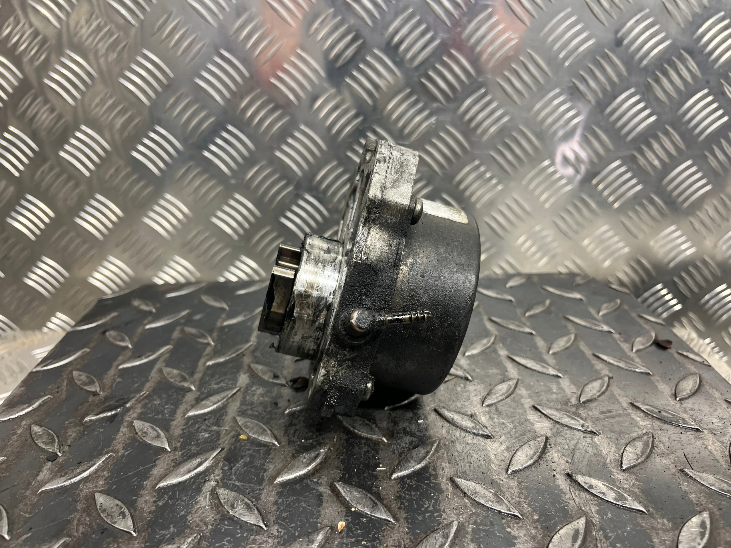pumpa VACUM VAKUM OPEL VECTRA C 55188660
