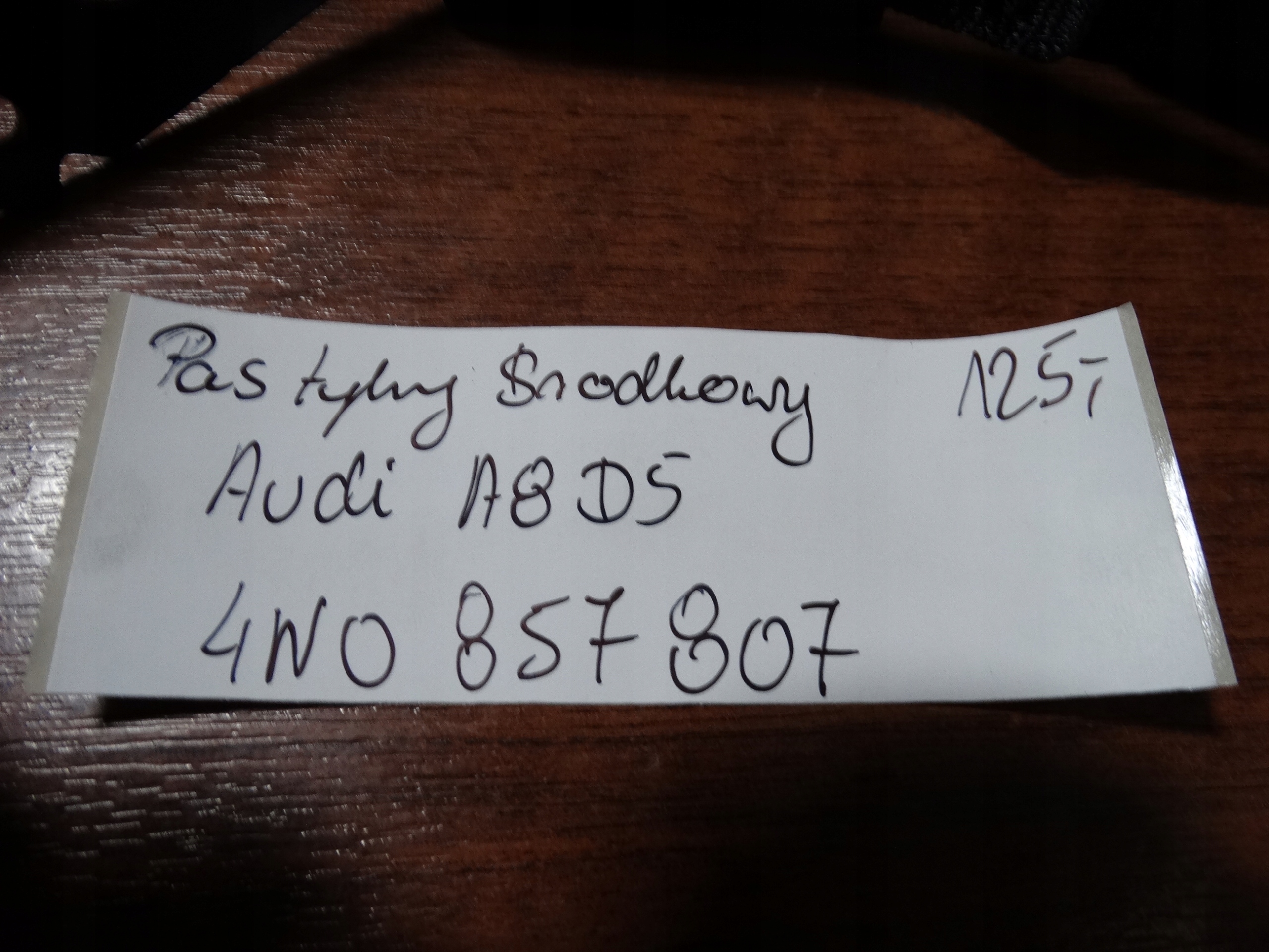 IDEALNY GURTEN SPANNER MITTE HINTEN AUDI A8 D5 1