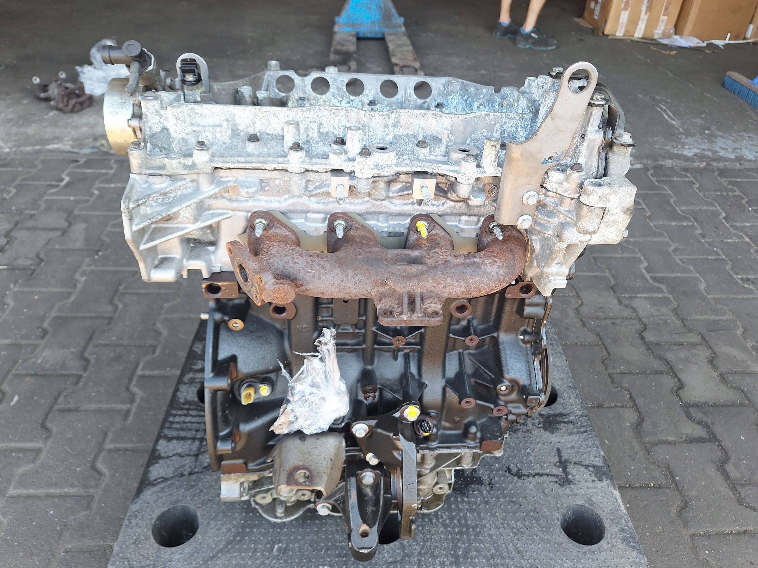 RENAULT TRAFIC 2 II OPEL VIVARO A 2.0 DCI CDTI engine M9RA630 90KM 154tys