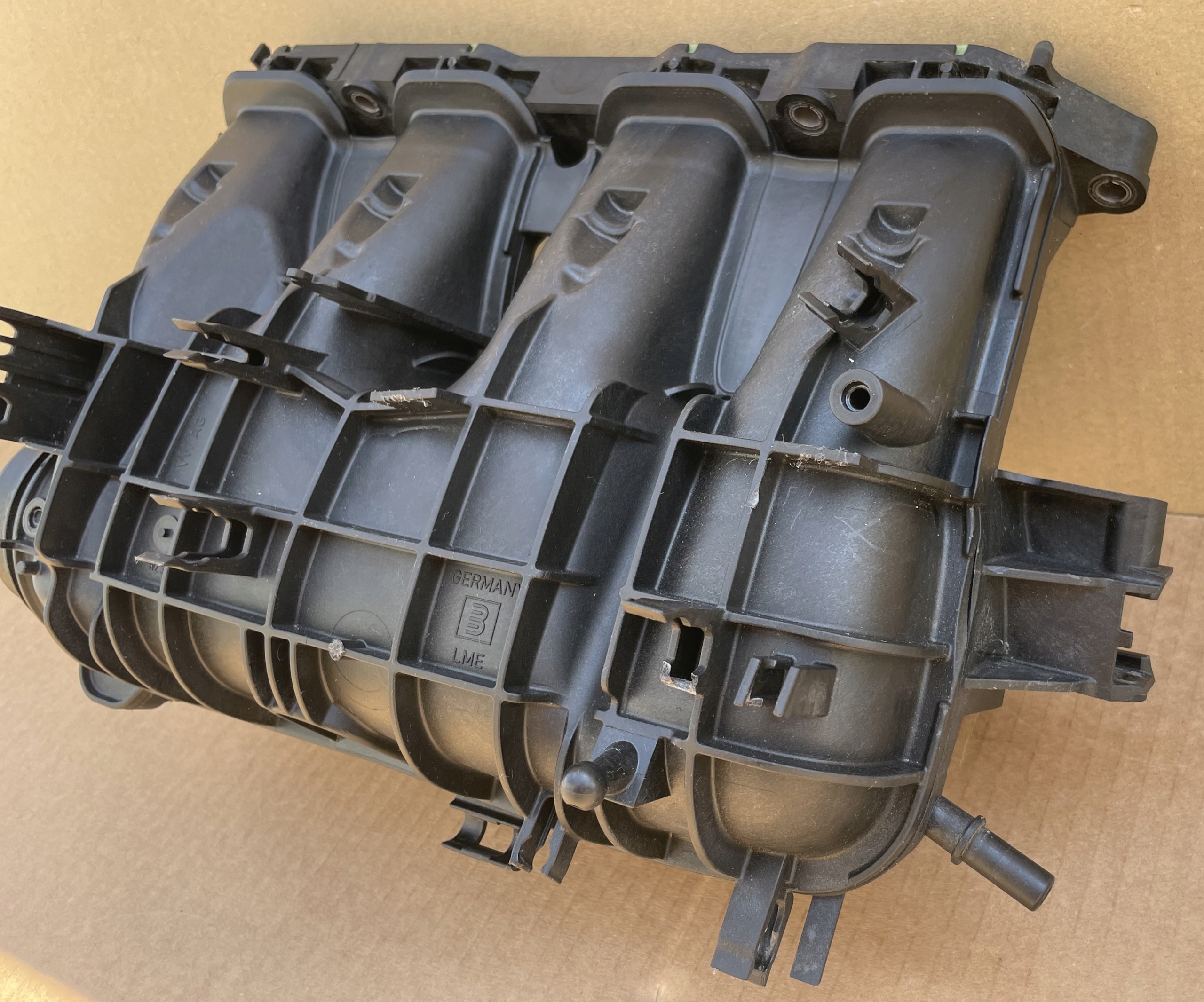 intake manifold 05E129709F VW SKODA original 1.5 TSI