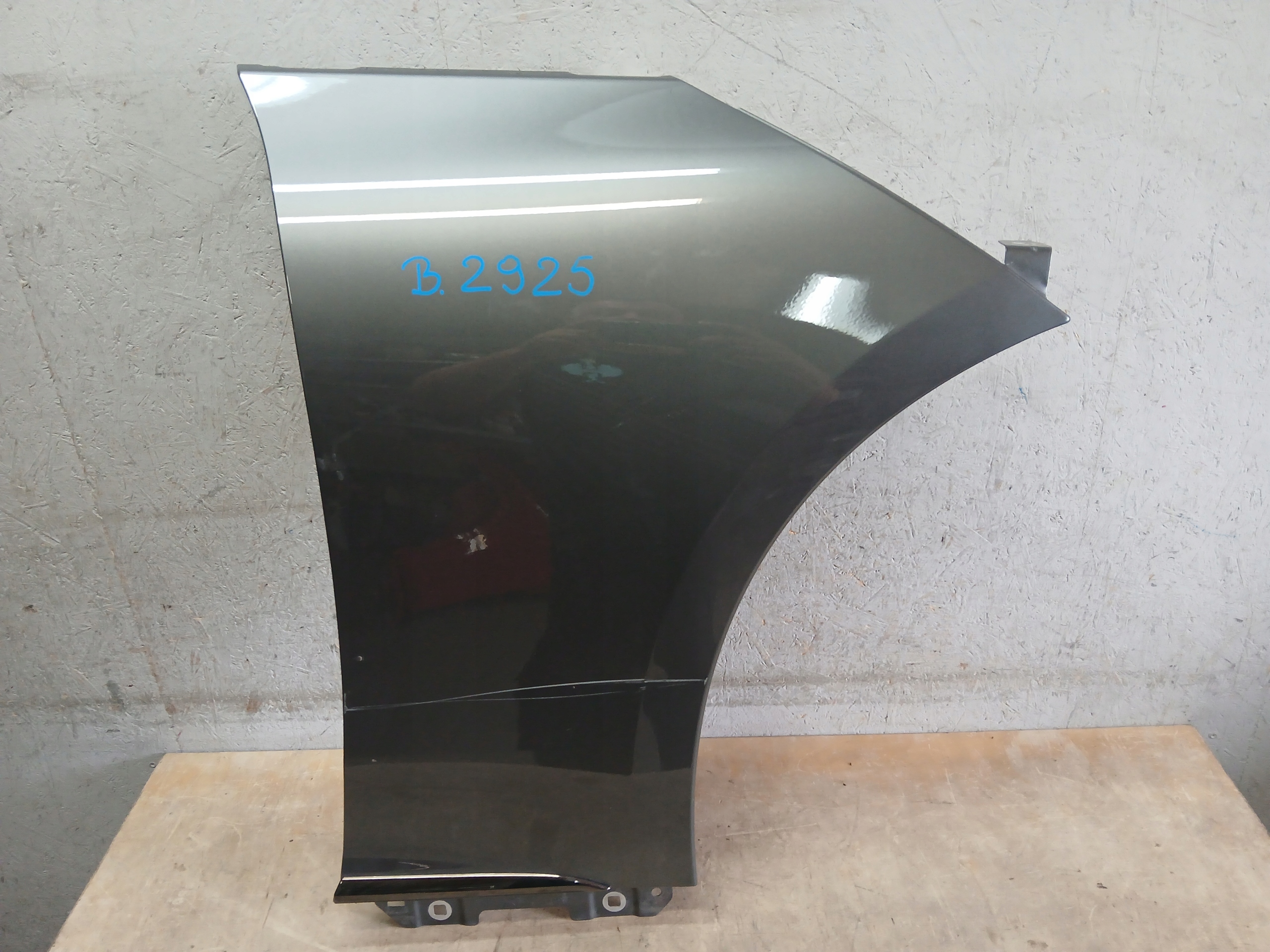 fender front right MERCEDES EQE A295 W295