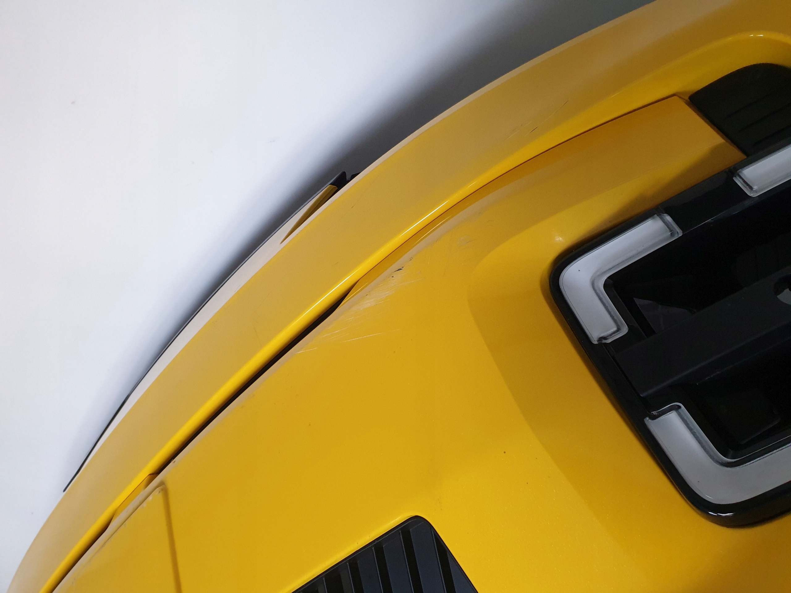 RENAULT 5 V E-TECH 24- nárazník předek přední PDC RADAR LED kryt