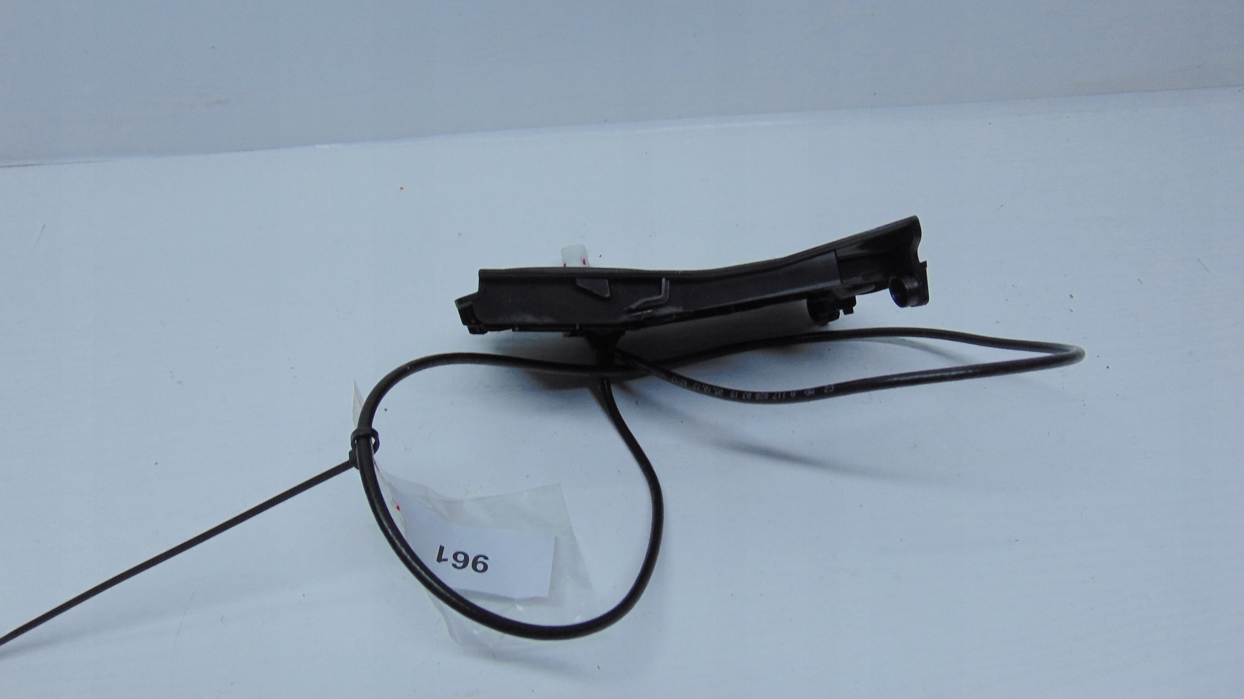 | MERCEDES b W246 usb патрубок 1178200315