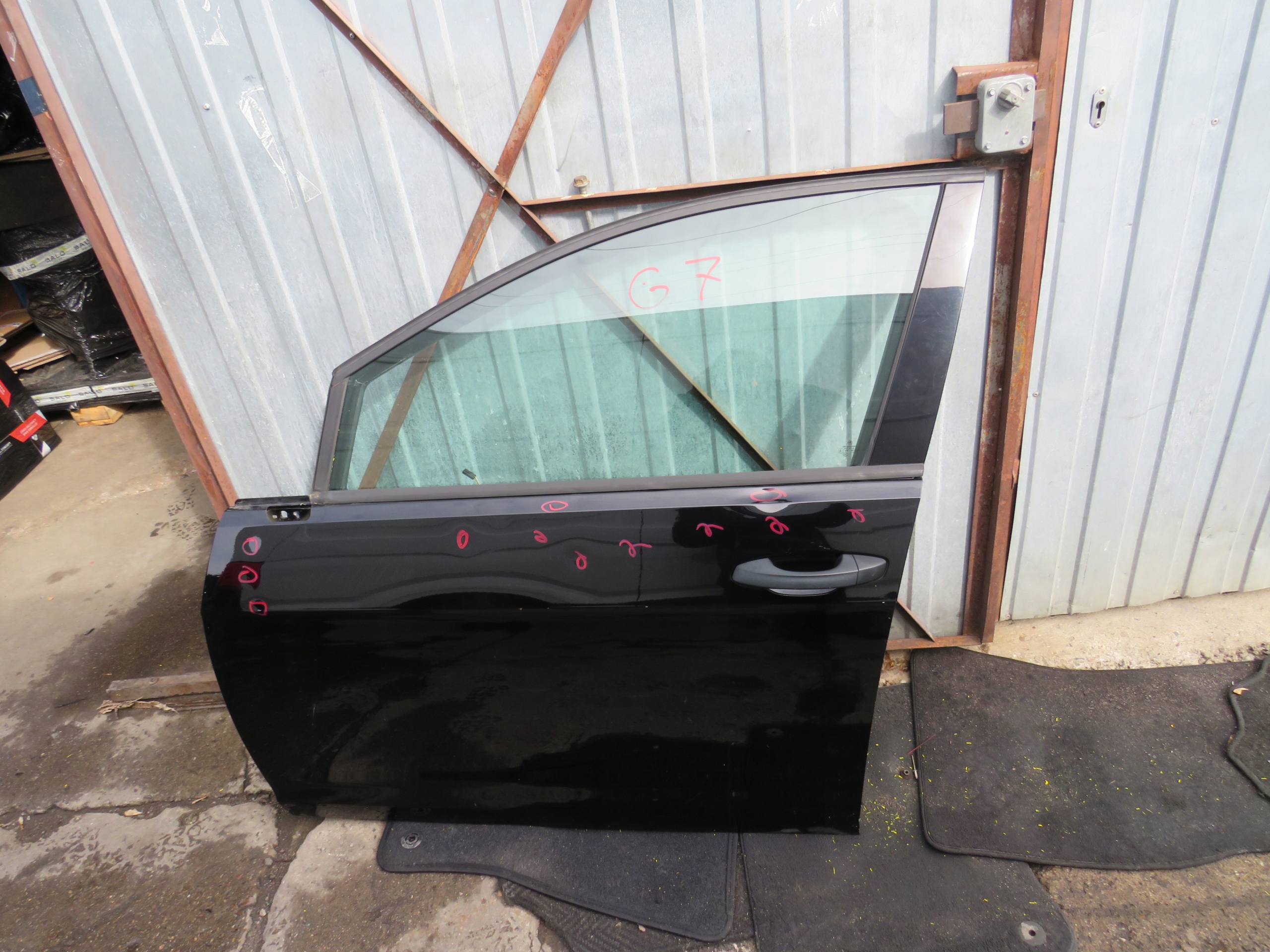 СЛЕВА СПЕРЕДИ ДВЕРИ VW GOLF 7 VII