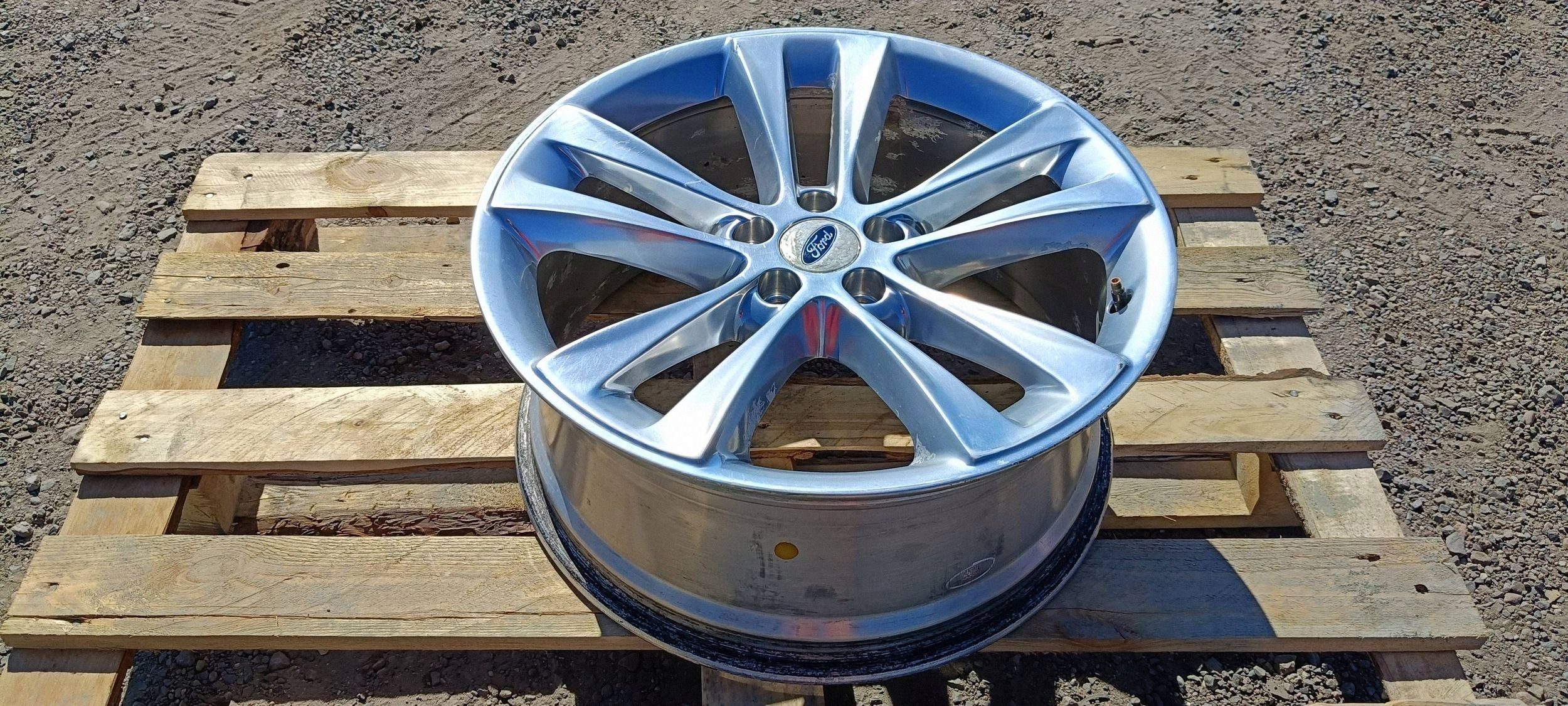 disk hliníkový disk 20" R20 Ford Explorer 2016