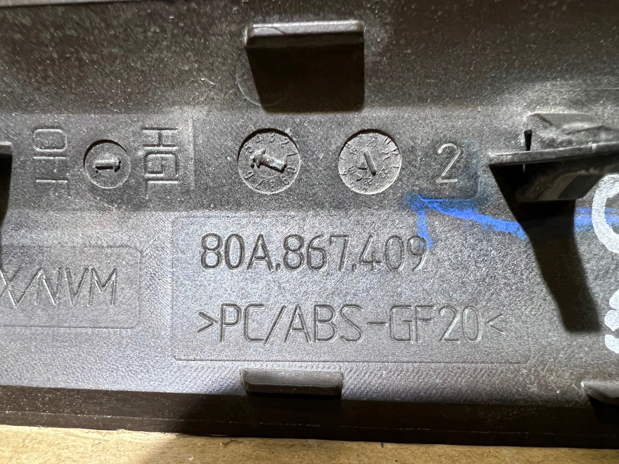 AUDI Q5 80A lišta DEKOR dvere ľavých 80A867409