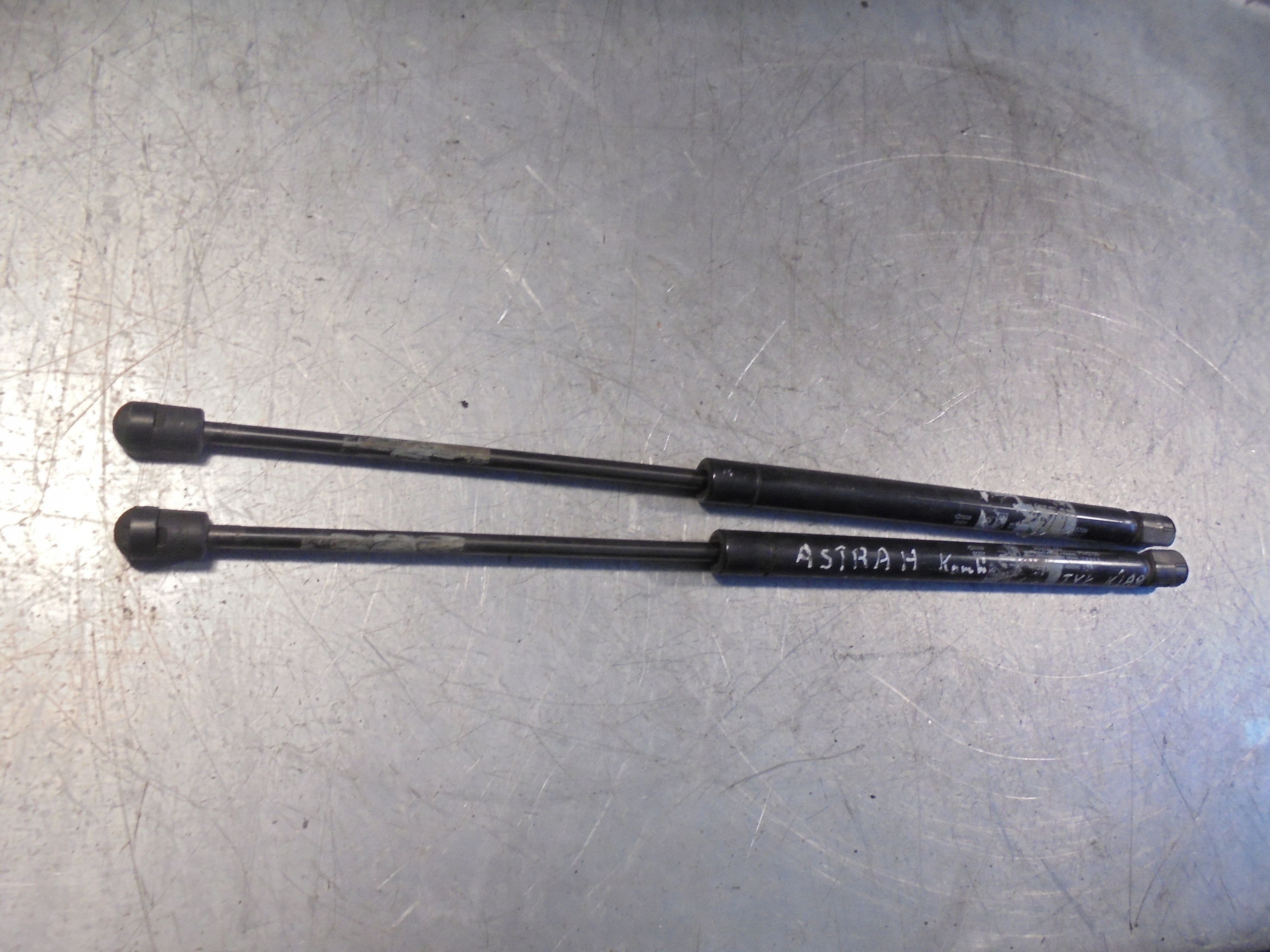 SILOWNIKI HECKKLAPPE OPEL ASTRA H 23231.00