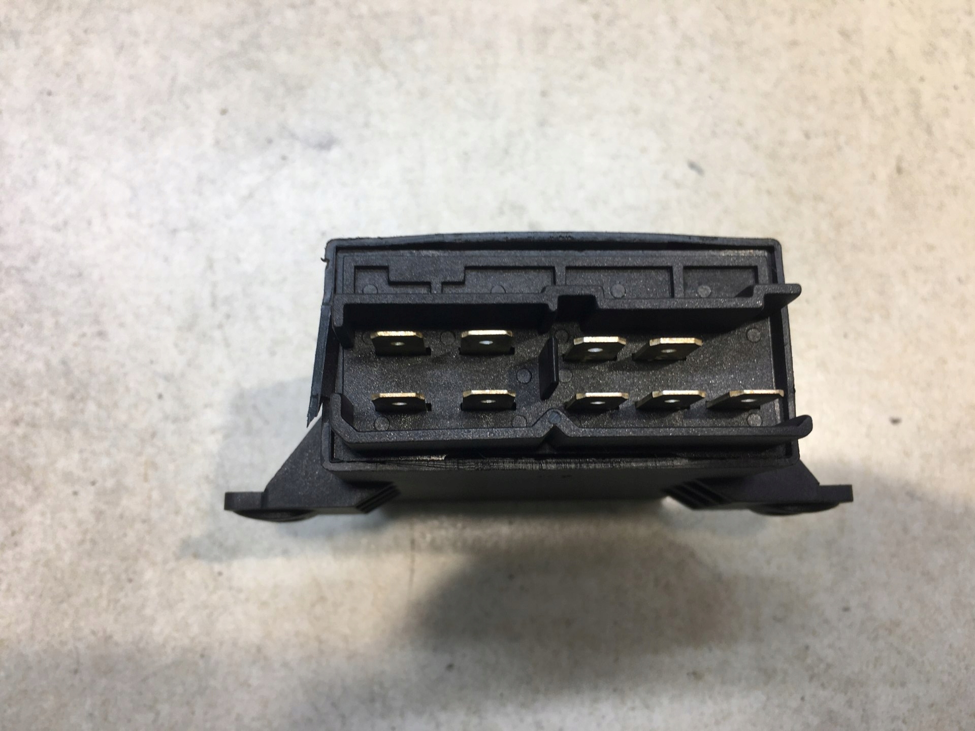 Module MERCEDES W124 2.3 0335411039