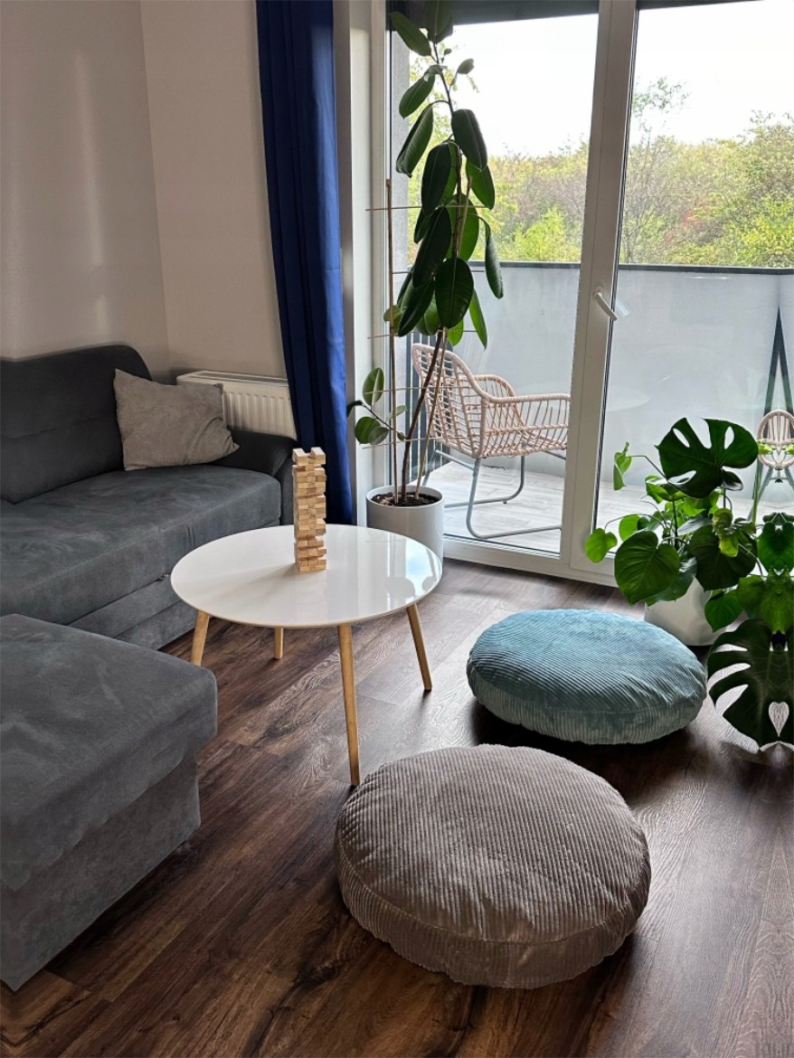 Nowoczesna pufa okrągła poduszka podnóżek sztruks szary roller 70x70 cm Głębokość mebla 70 cm