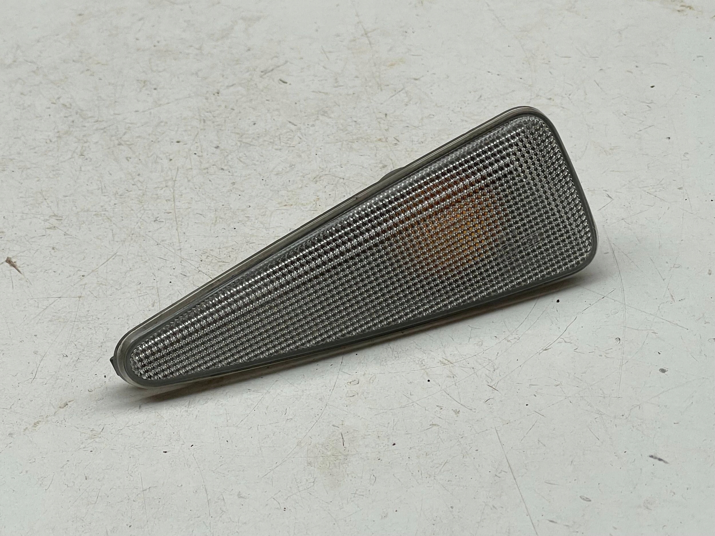 indicator blinker W BLOTNIKU right front DACIA SANDERO 8200602763 !J