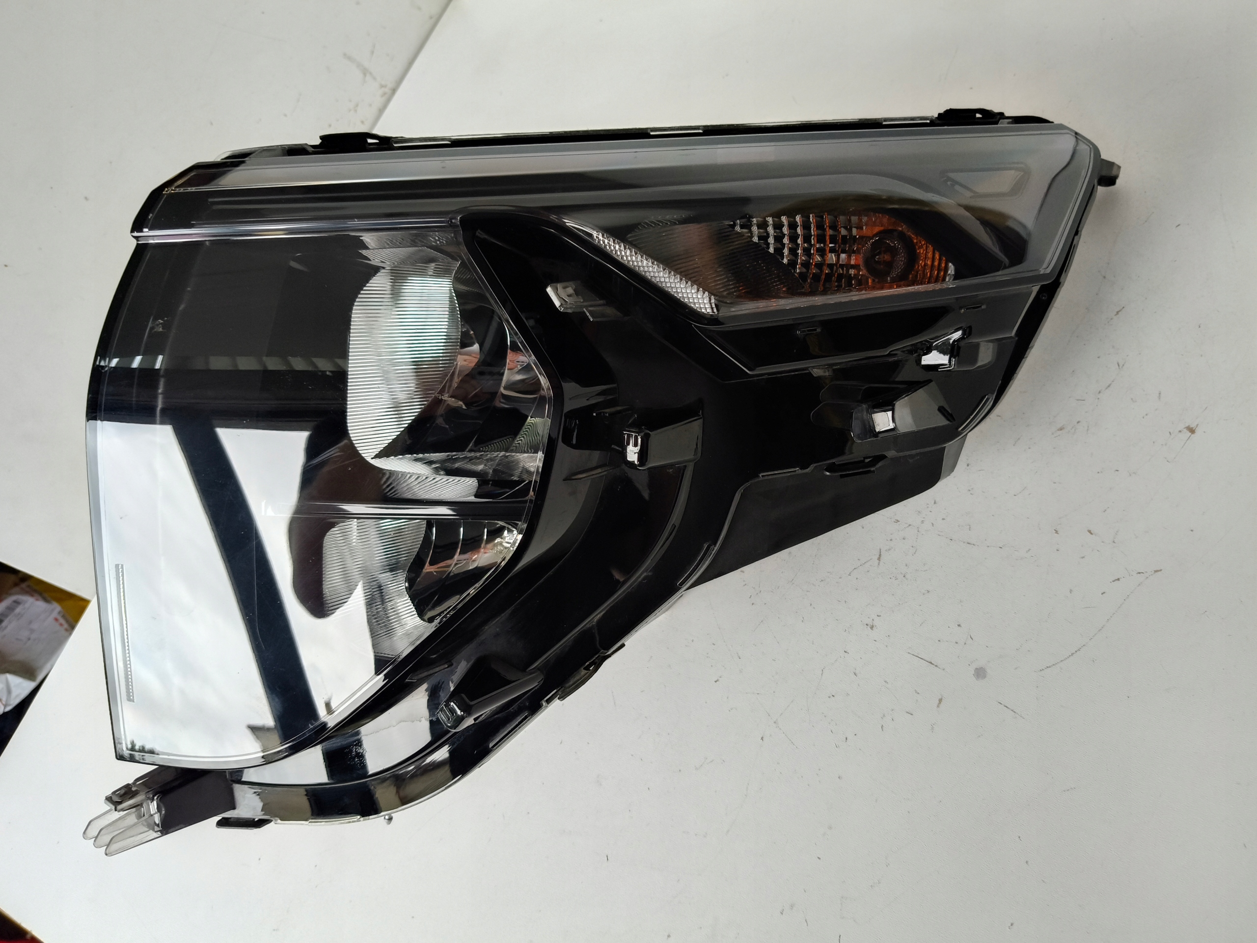 Licht links REFLEKTOR FORD TRANSIT COURIER 24