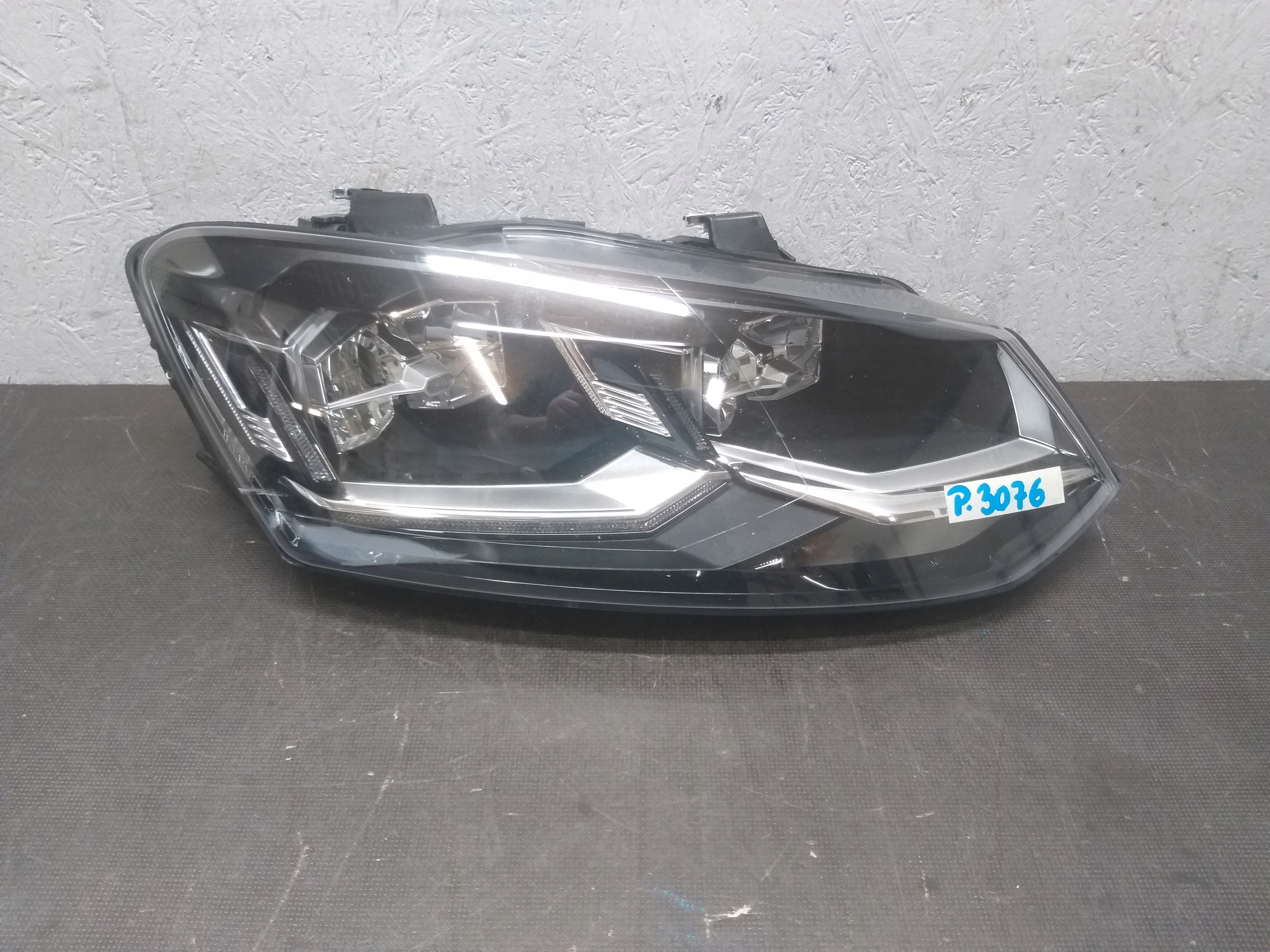 LIGHT FRONT RIGHT VW POLO FULL LED 14- 6C1941036