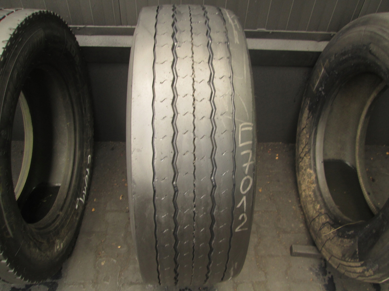 315 / 60r22. 5 Dunlop SP741 передний грузовик