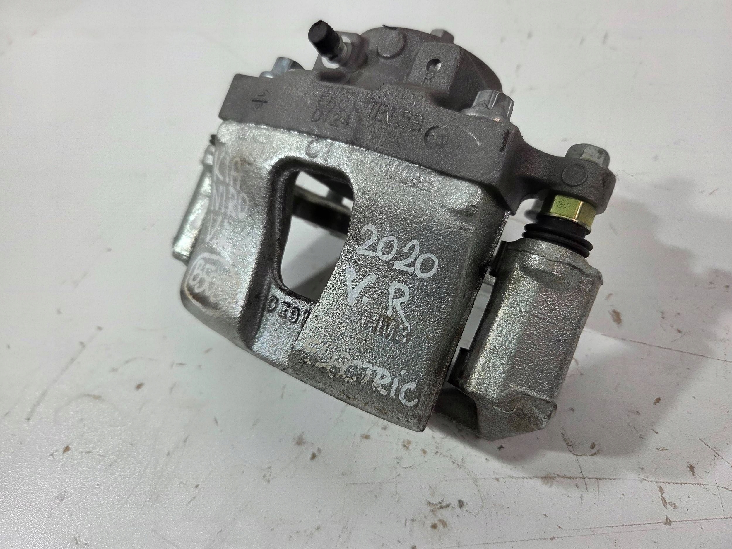 KIA Rio caliper brake front right E6C1DT24 (B505)