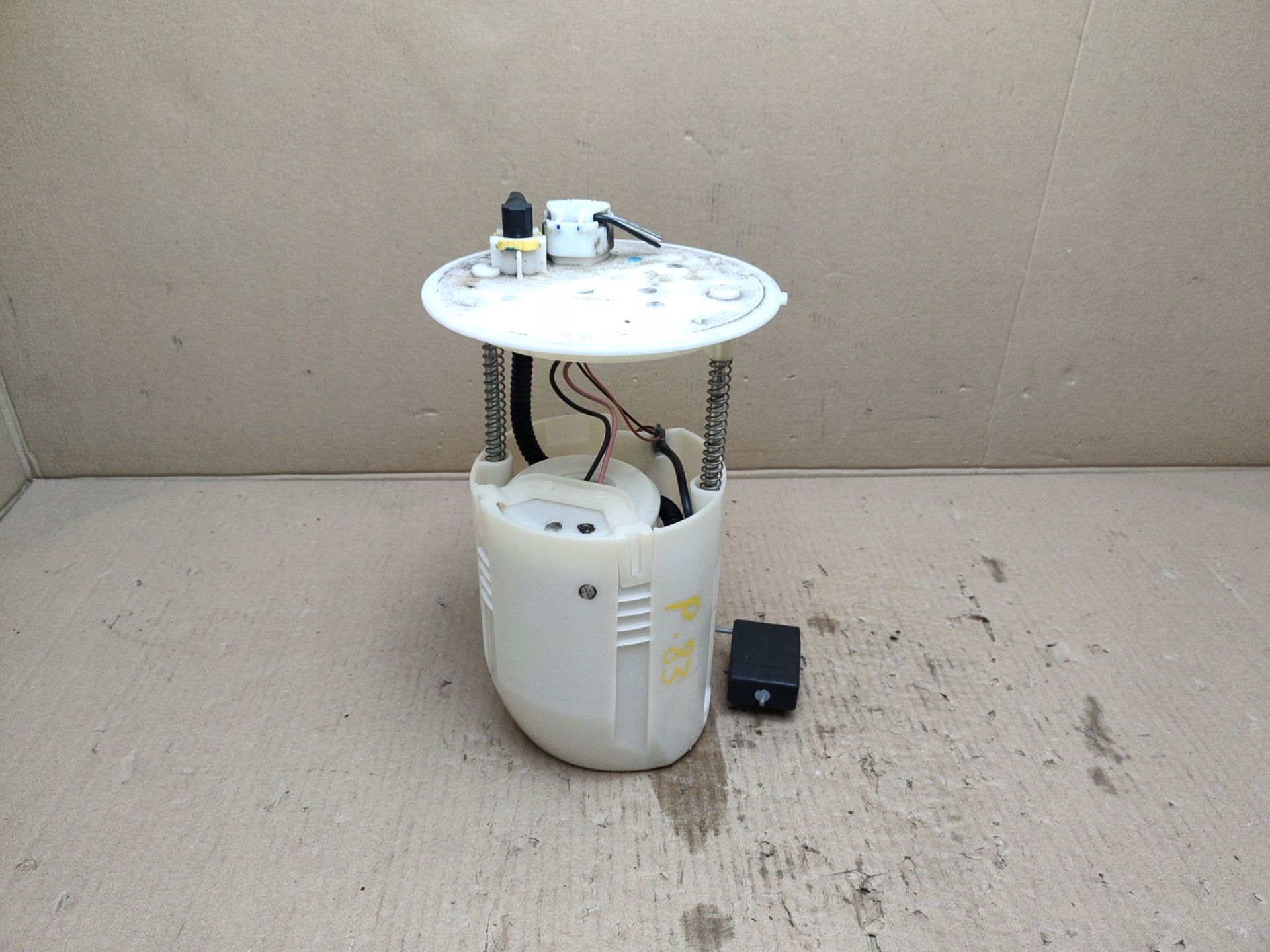feed pump Toyota Sienna 3 2011 77020-08050