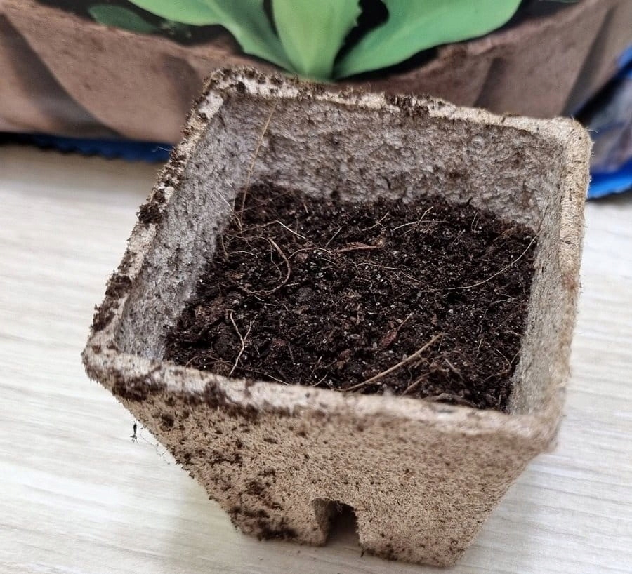 ZIEMIA DO WYSIEWU ROŚLIN Substrat torfowy 20L Stan opakowania oryginalne