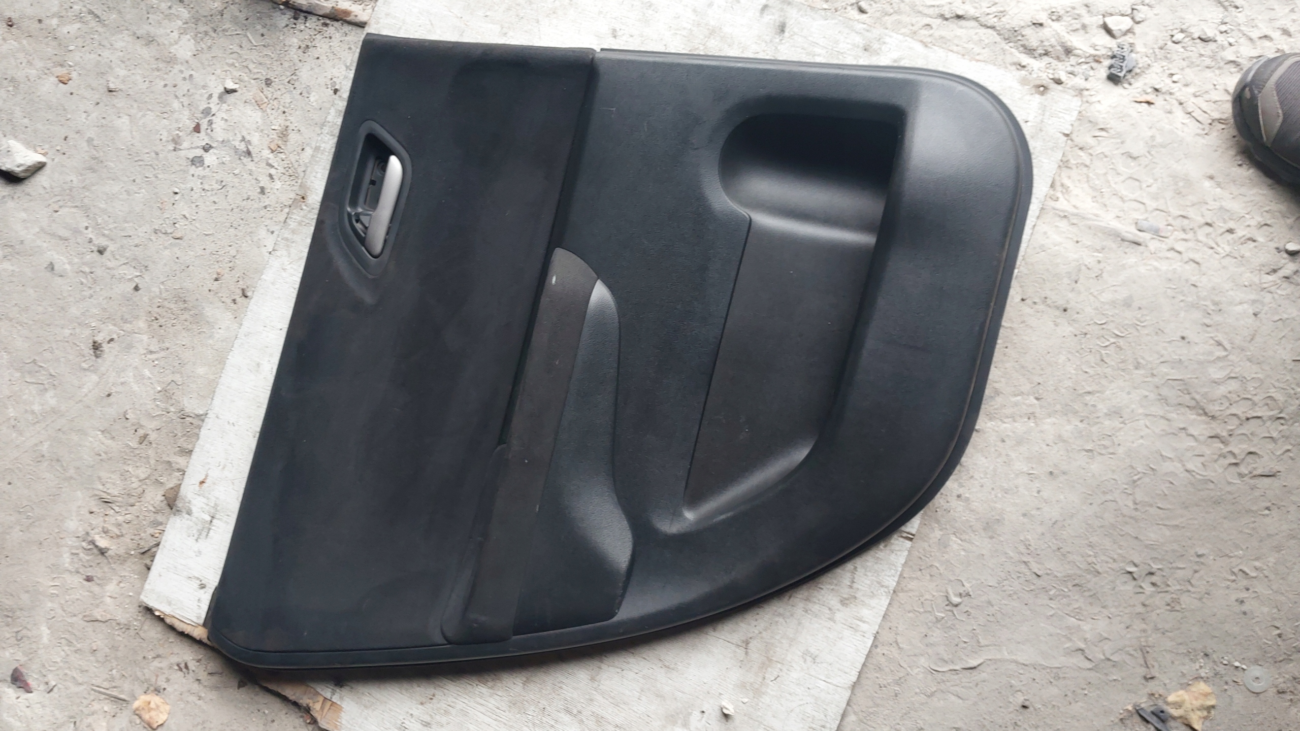 HONDA FR-V FRV 05-> R side upholstery door left rear part
