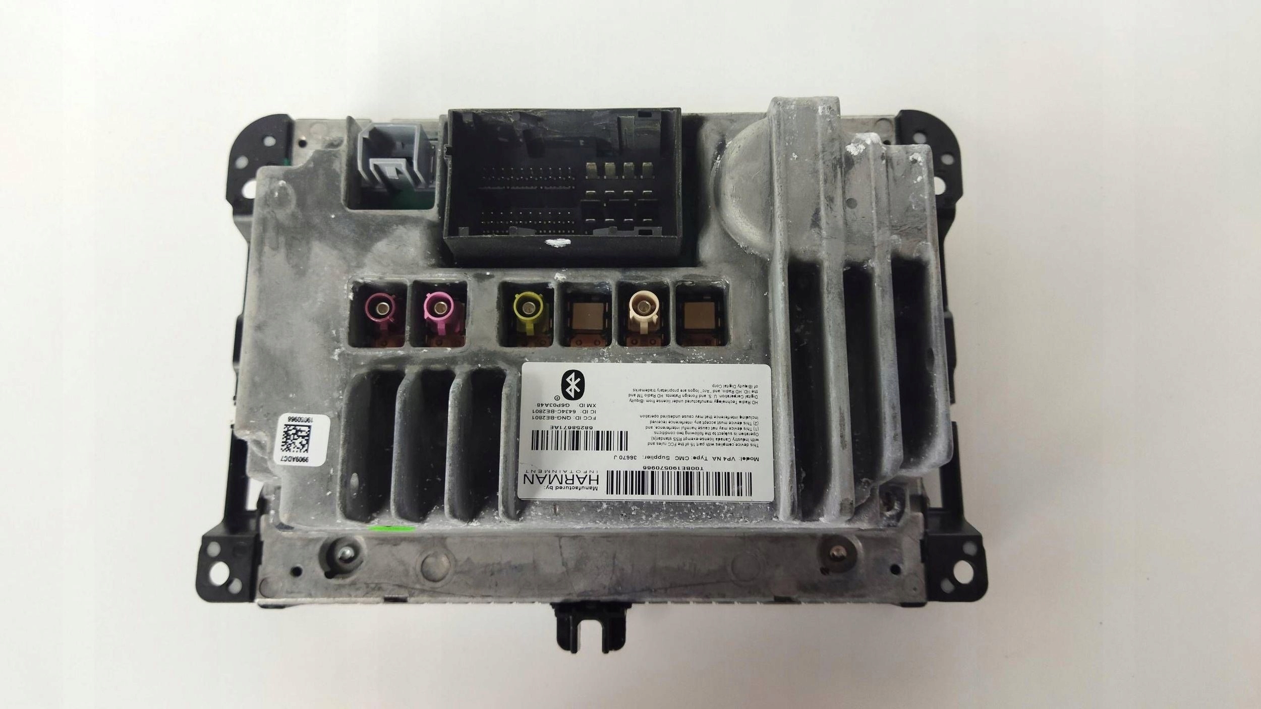 CHEROKEE KL 13- RADIO EKRAN navigace 68258671AE