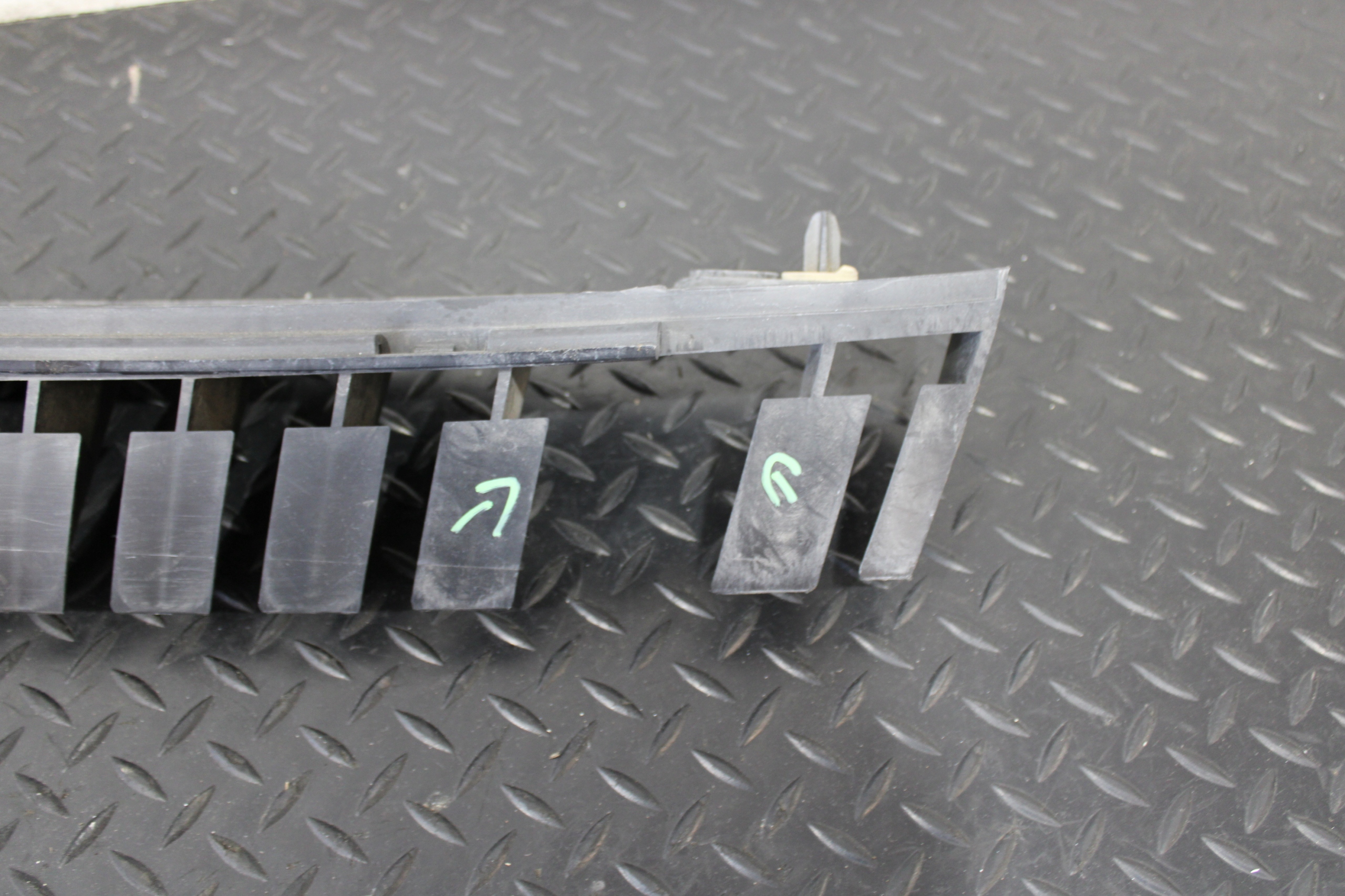 ABSORBER Paraurti PEUGEOT 308 T9 9677364780