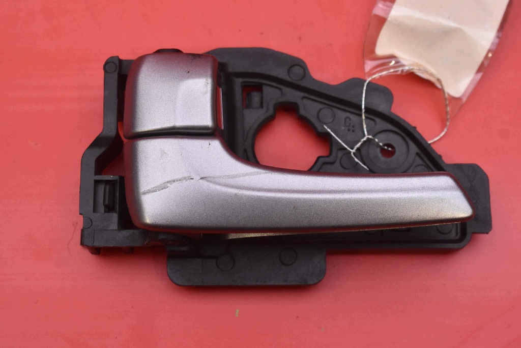 handle inner left rear part grey 82613-2S000 HYUNDAI IX35 1 and 09-13