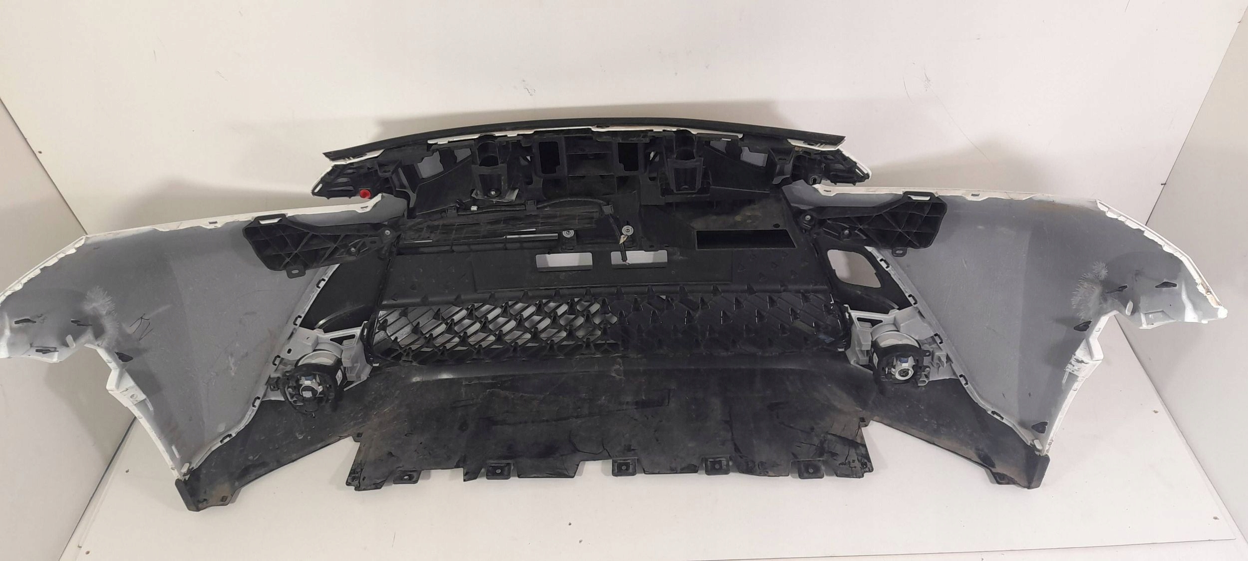 Toyota Aygo X 2024r front blacharski KOITO0171674