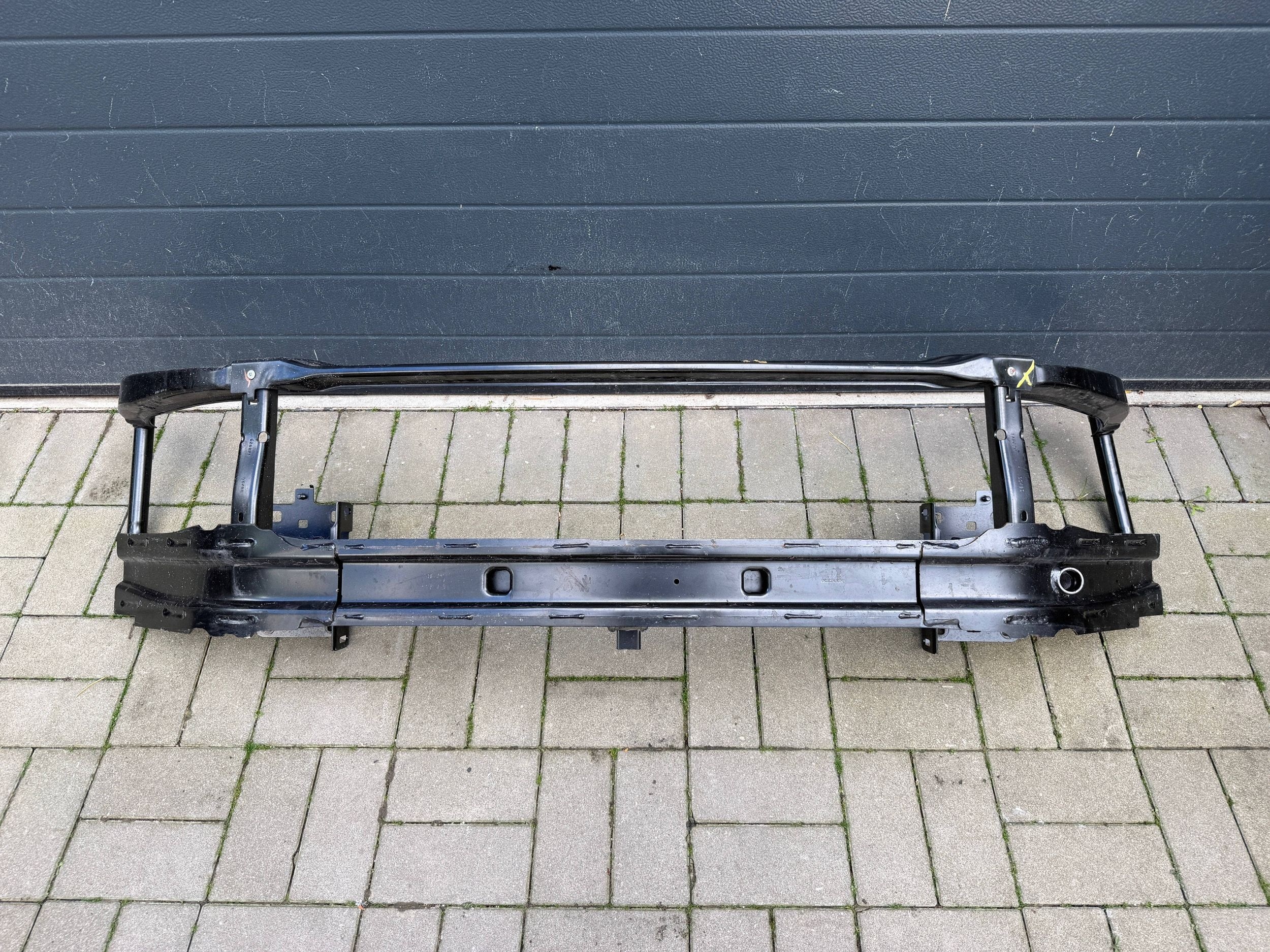 Vw Passat B9 3J 23- sider below bumper front front
