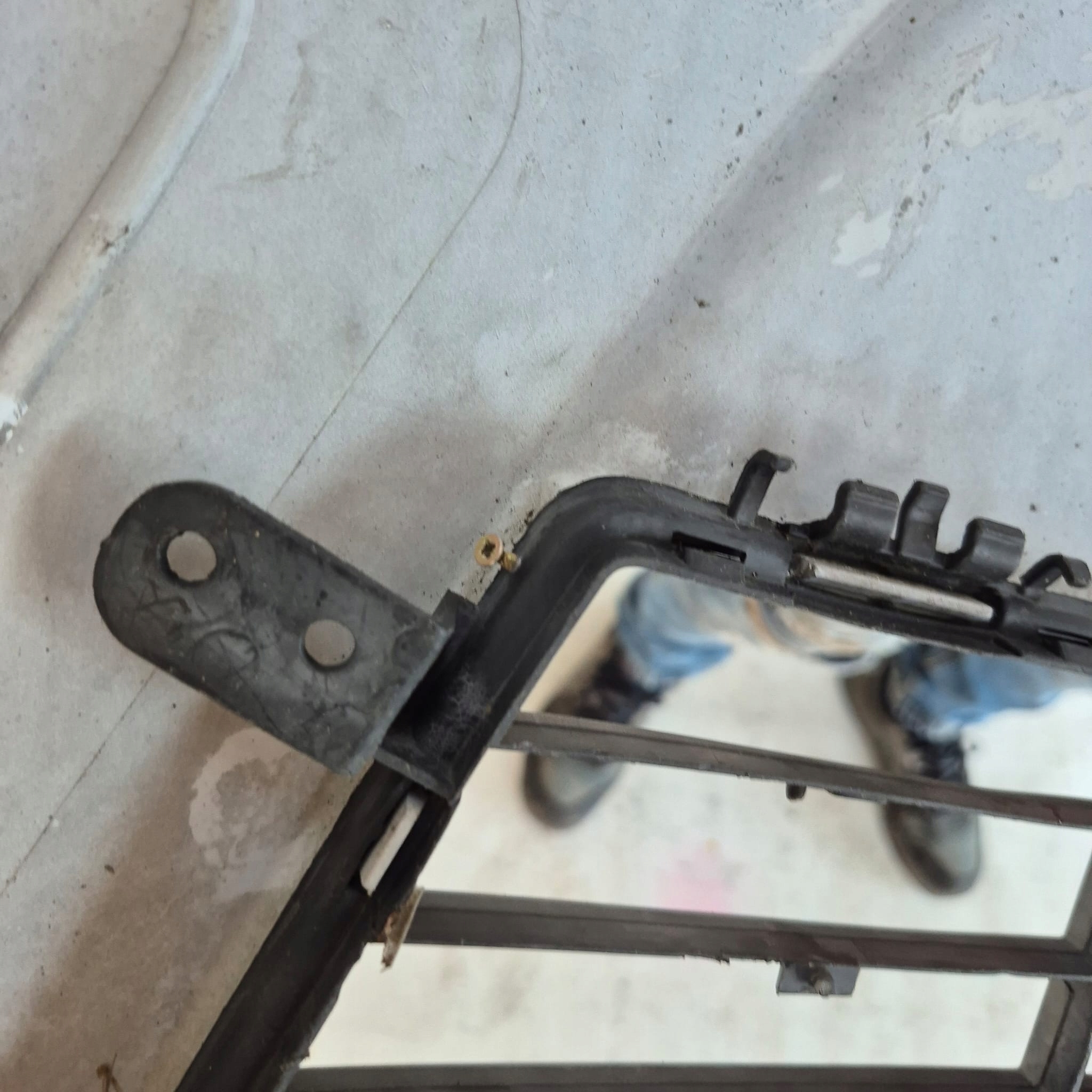 FORD S-MAX and MK1 06-10 bumper front front PDC SPR 6M21-R17757-A